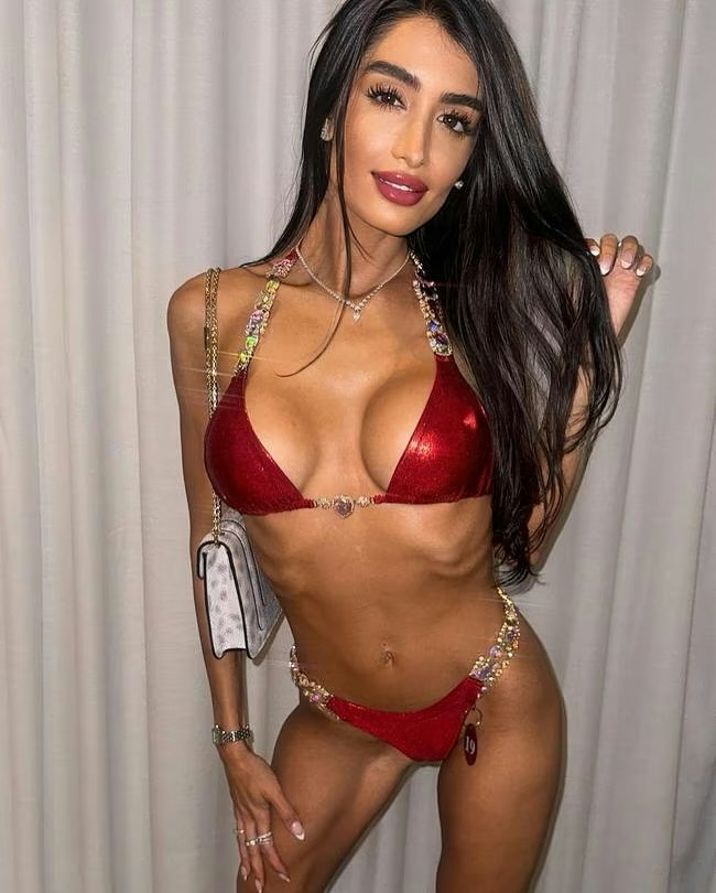曾在成人杂志担任模特儿、在网路上小有名气的29岁网红Adva Lavie。(Instagram@elneveri)