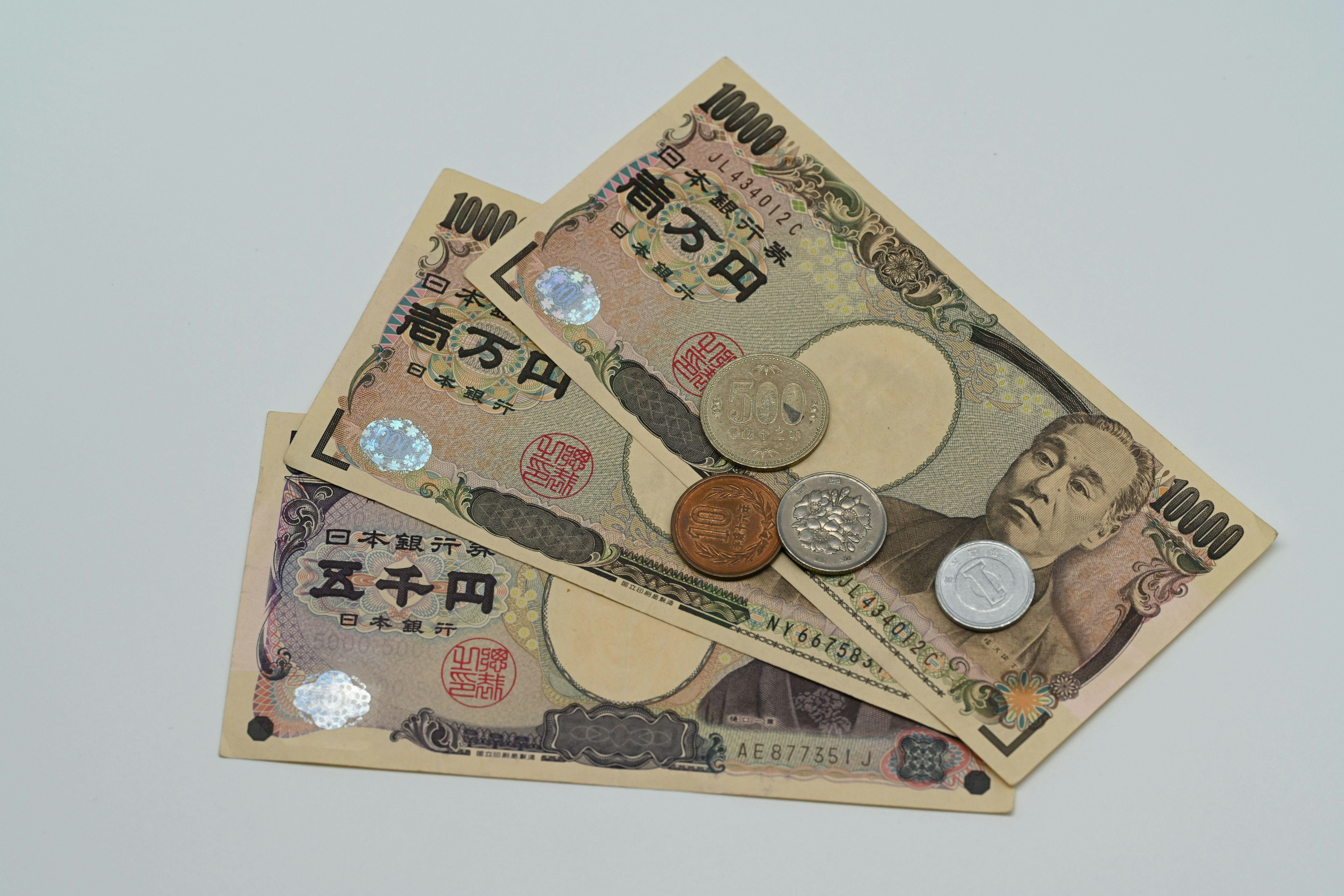 今年7月日圆跌至约164日圆兑1美元、创40年来低点。(Pexels@Luoqing)