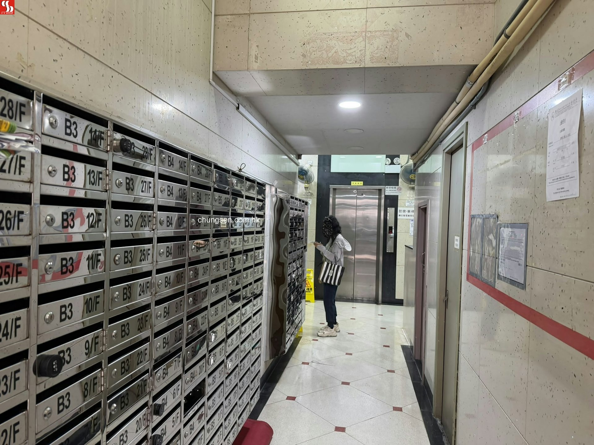 涉及單位為長沙灣康輝大廈B座低層B8室,實用面積210平方呎,屬兩房間隔。