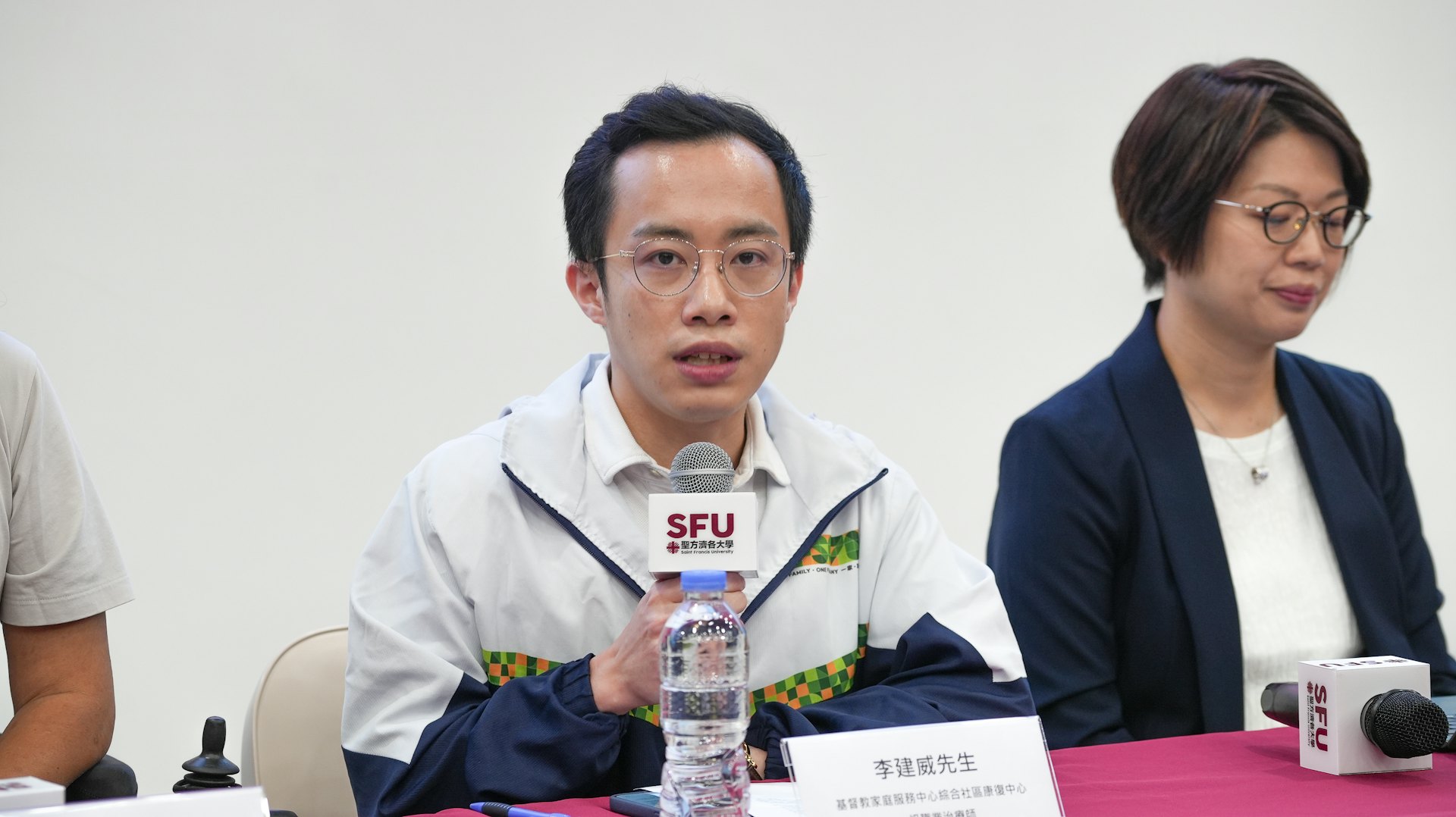 基督教家庭服務中心一級職業治療師李建威。
