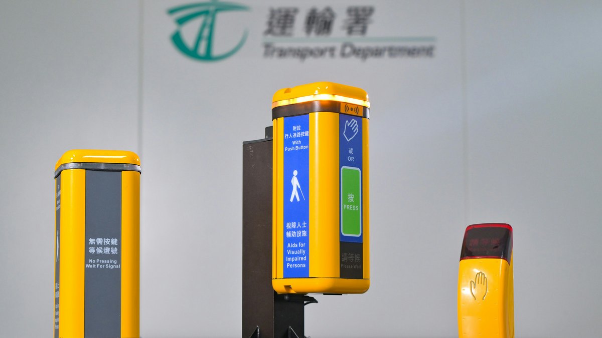 四成行人過路處已換新一代「黃盒」 運輸署:全港明年可完成更換