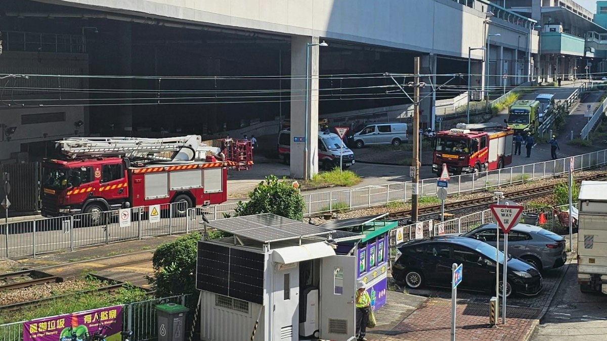 男子被困屯門兆康站對開集水區隔洪閘 救援人員證實事主當場死亡