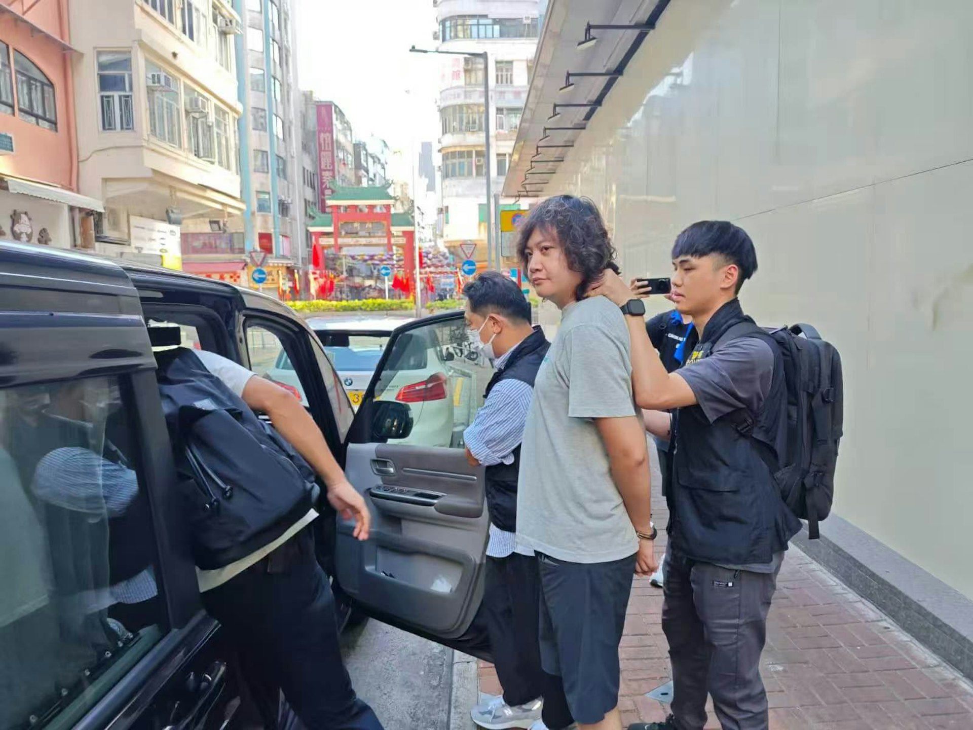 国安处拘捕邓浩荣:拆解“831”谣言背后的证据真空与叙事陷阱 国安处拘捕邓浩荣:拆解“831”谣言背后的证据真空与叙事陷阱