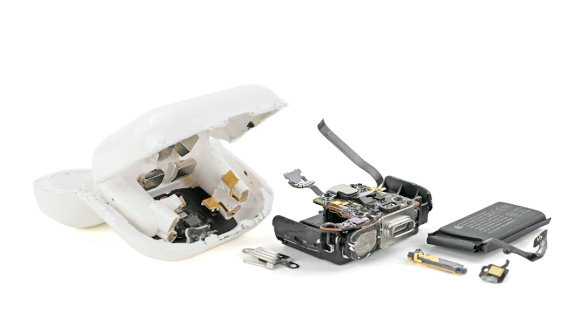 充電盒依然無法無損拆開。(iFixit)