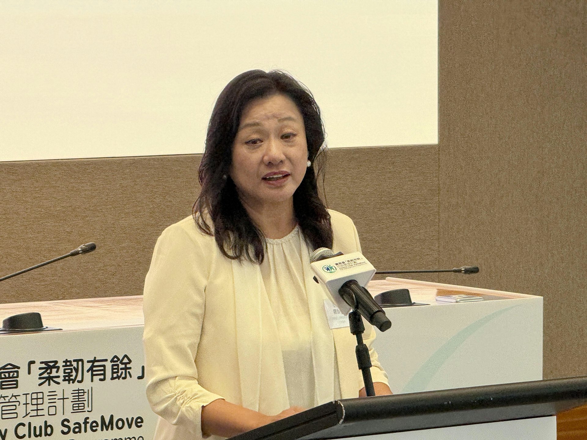 理大協理副校長羅璇。