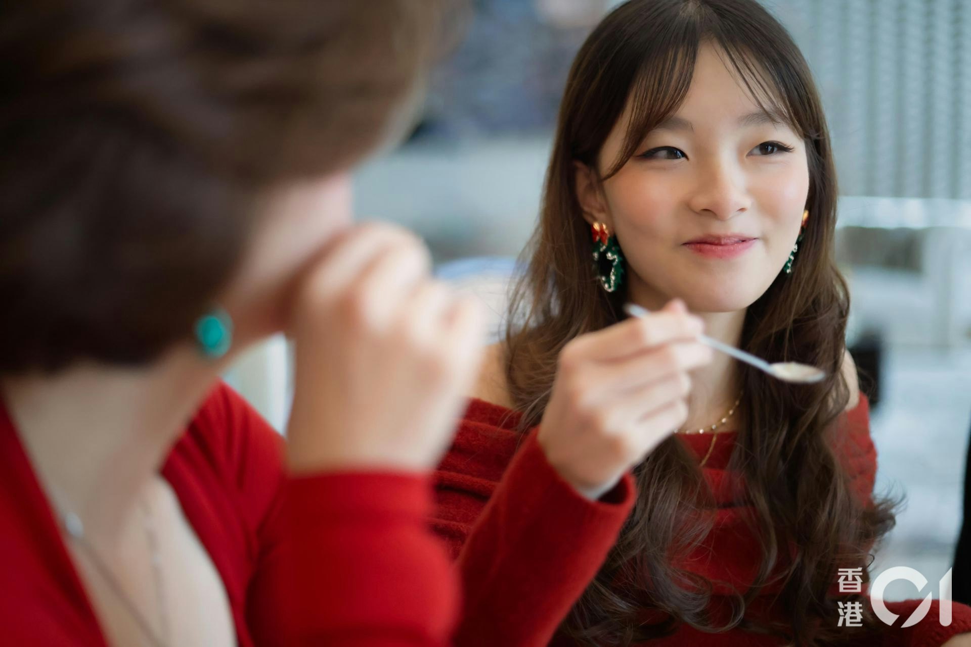 母女情深。