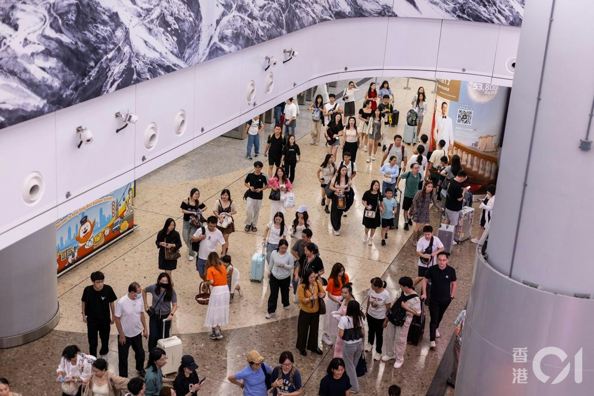 黄金周消费趋势:微信数据揭示内地游客赴港从购物转向体验型消费 黄金周消费趋势:微信数据揭示内地游客赴港从购物转向体验型消费