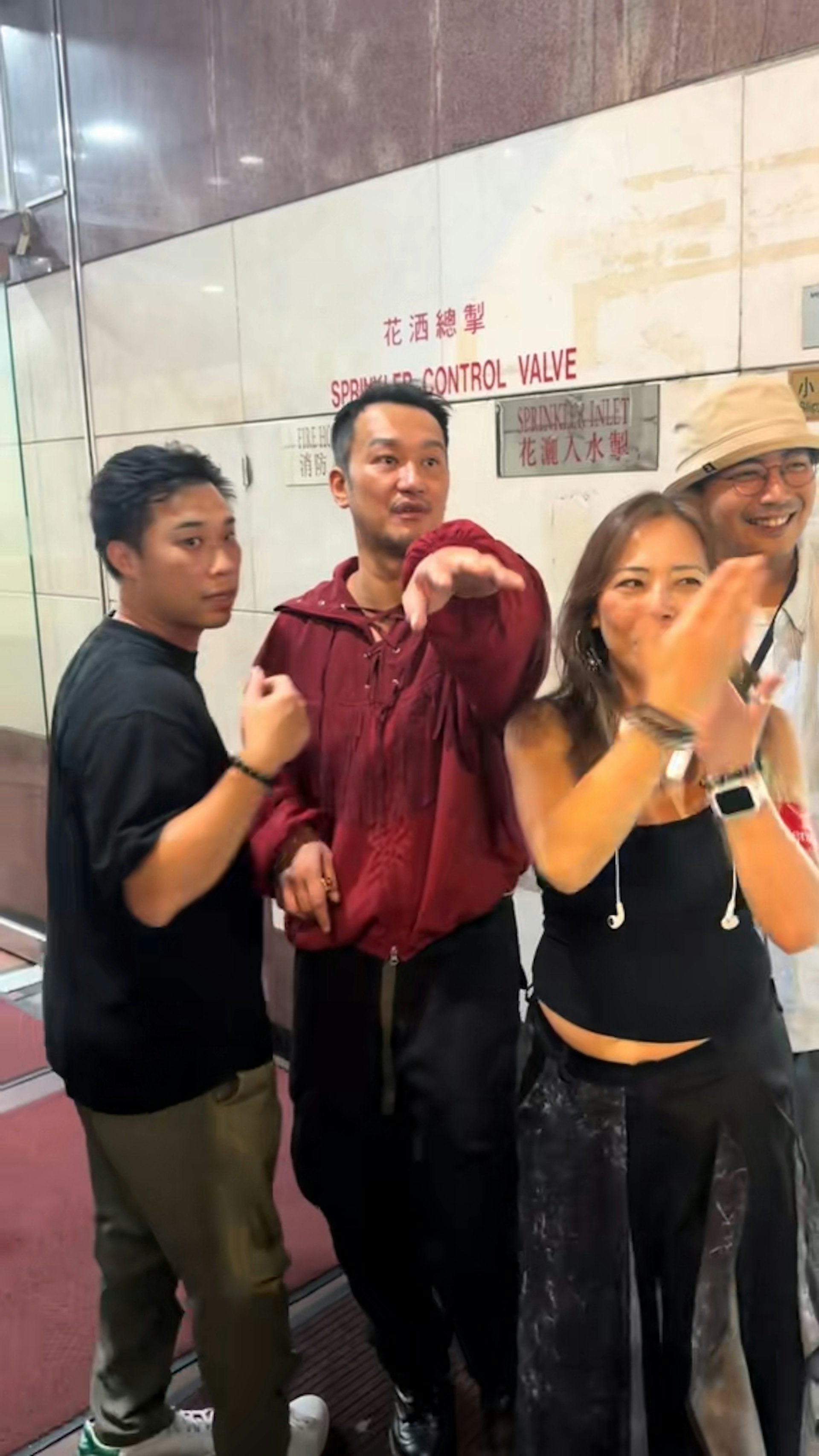 吳浩康已經叫拍片者不要再拍。(抖音截圖)