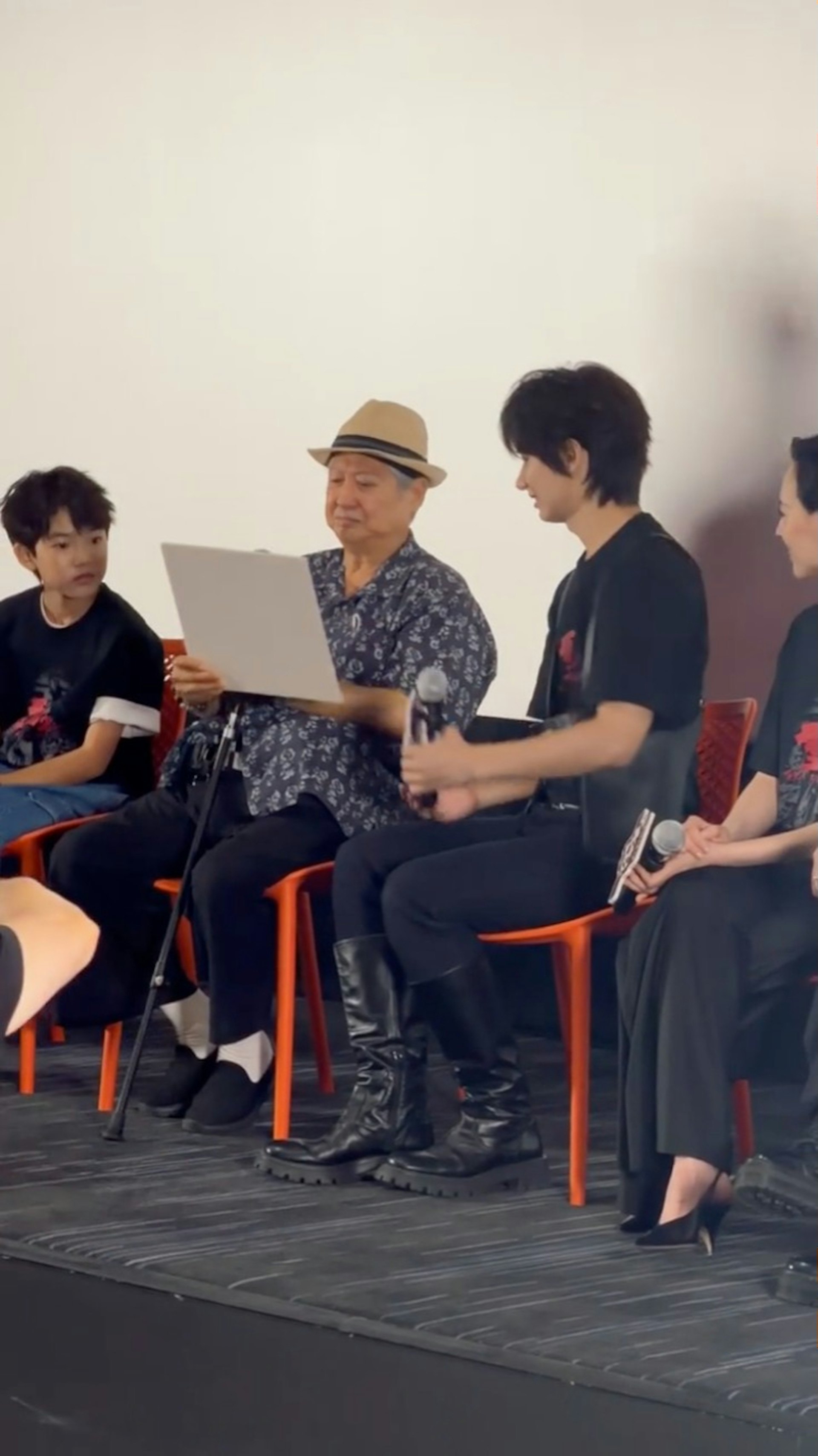 文俊輝(Jun)和洪金寶亦有現身宣傳。(截圖)