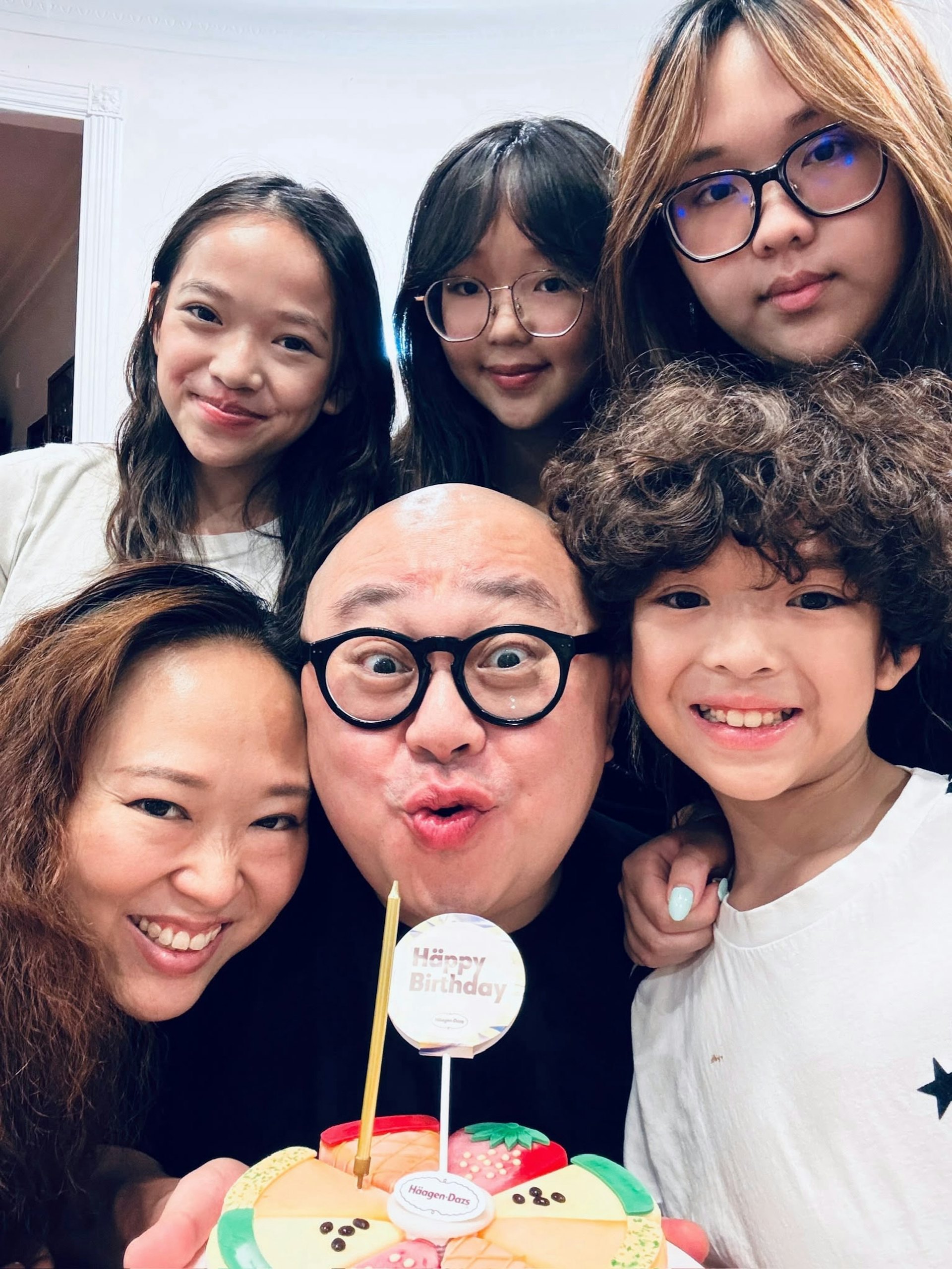 林盛斌係「多仔公」,育有三女一子。(ig@bob_lamshingbun)