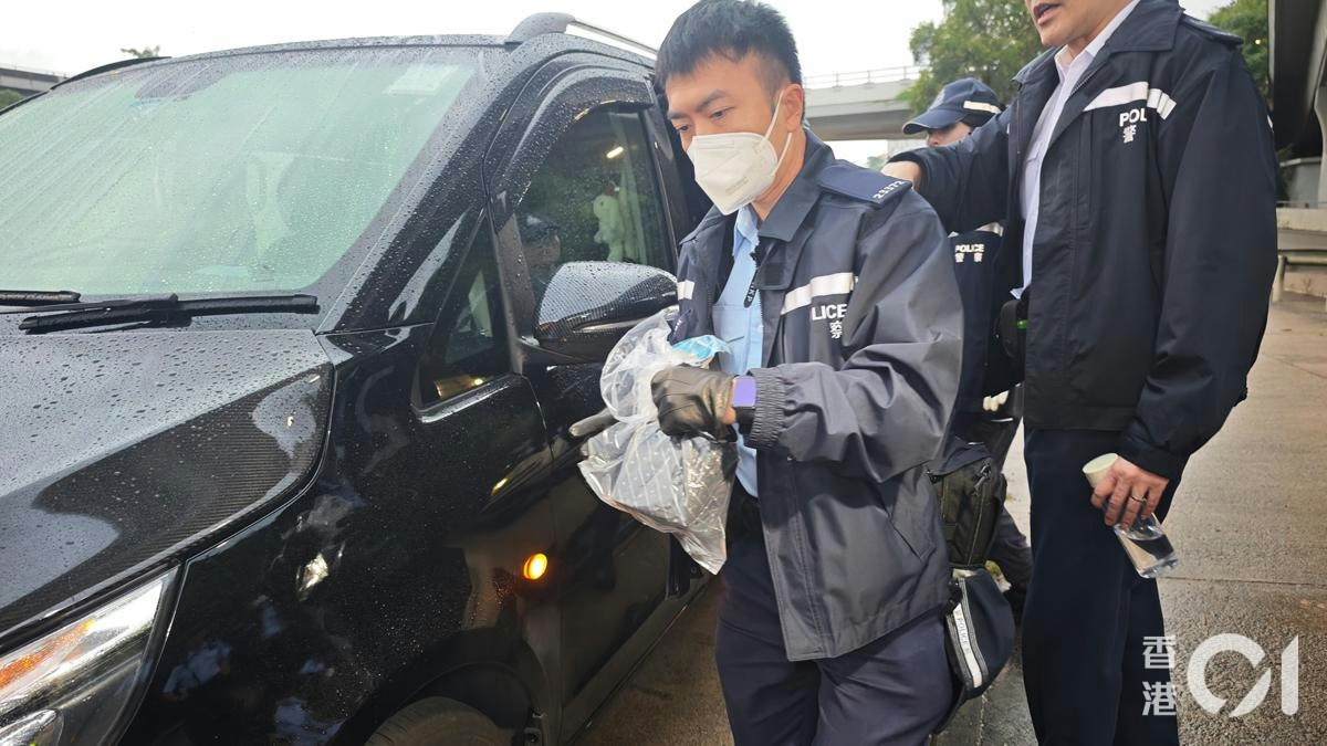 平治司機接單送貨 懷疑藏毒品舉報 警檢走白色可疑粉末拉1人
