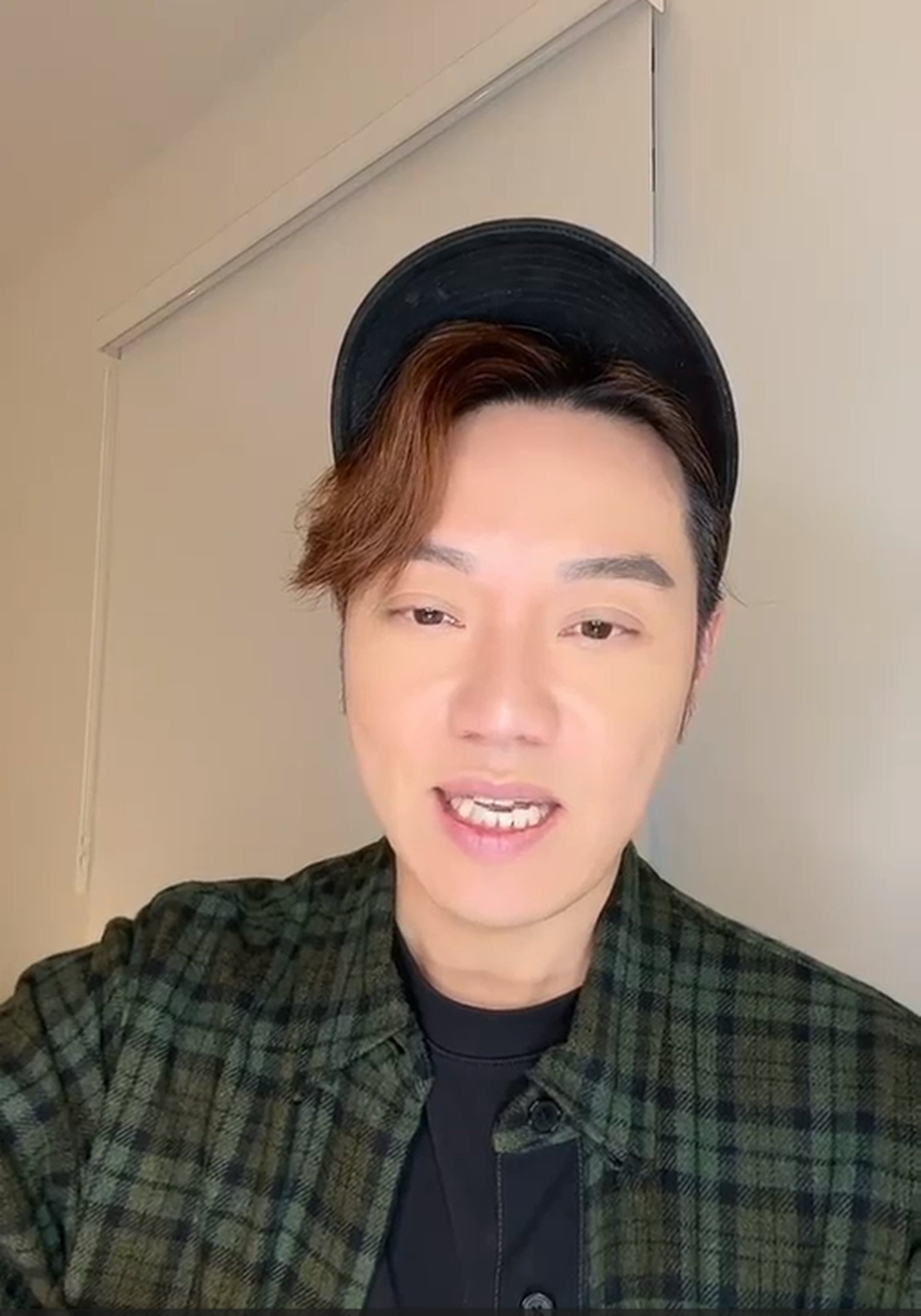 鄧兆尊爆王賢誌欠債近億走路。