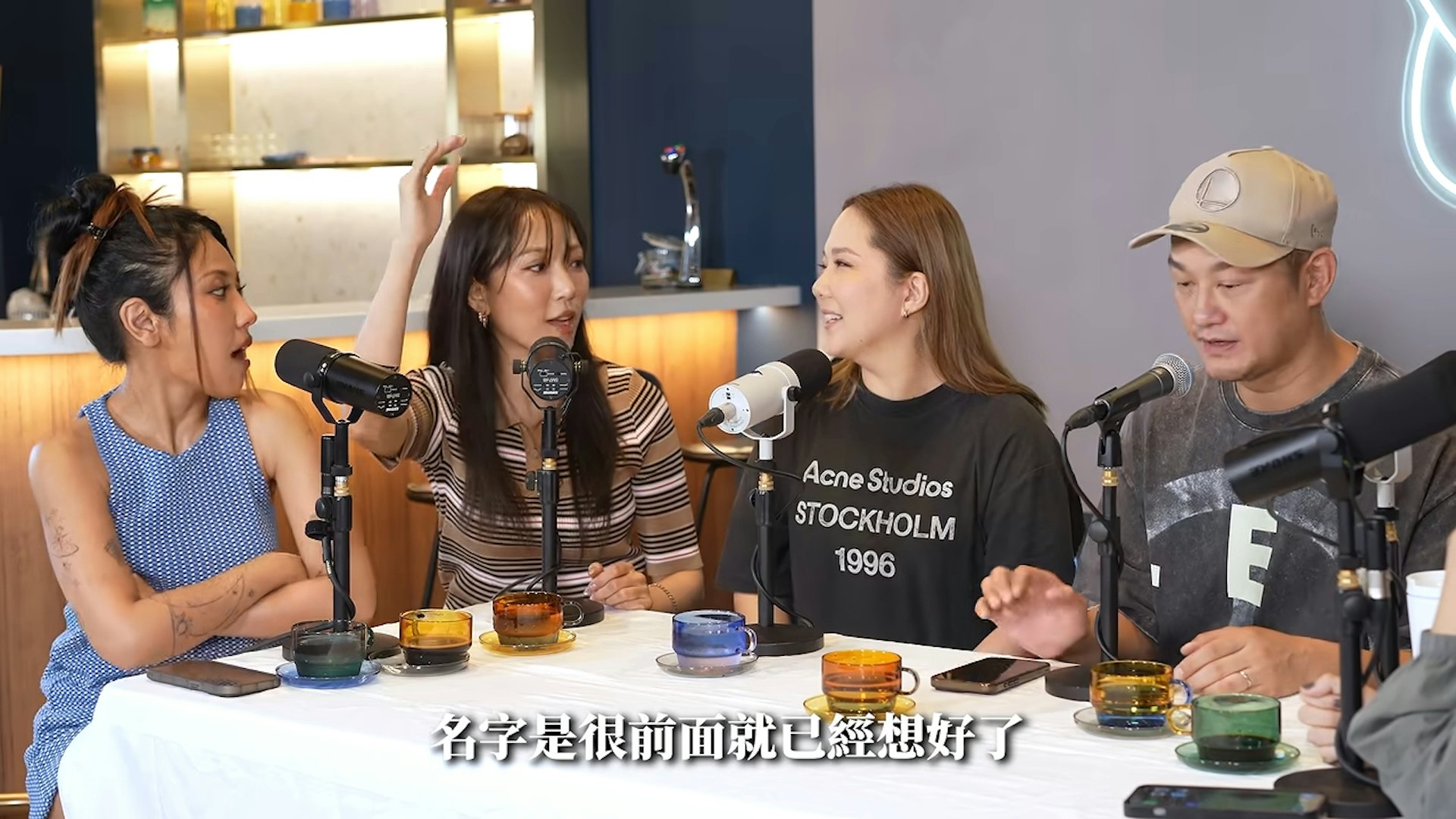 昔日情人難得同場,二人全程表現大方自然,互動完全不見尷尬。(YouTube@Better Together Hong Kong)