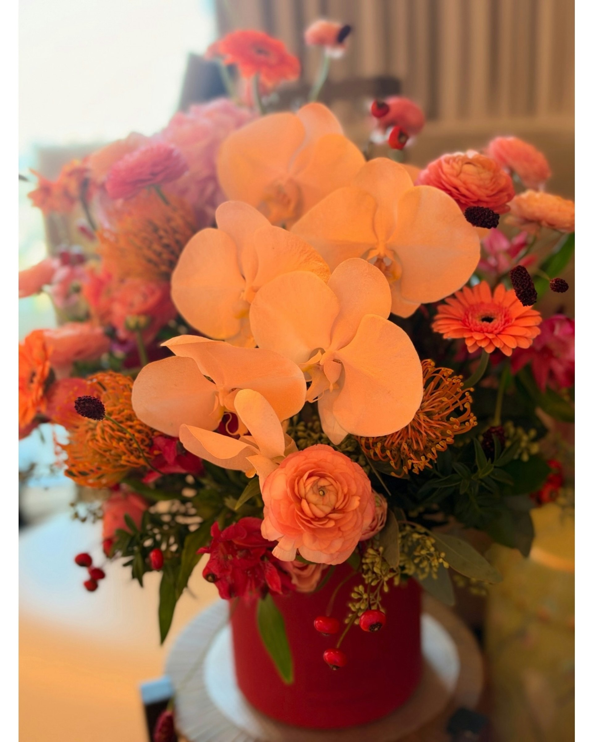 收靚鮮花。(IG/@gigilai_official)