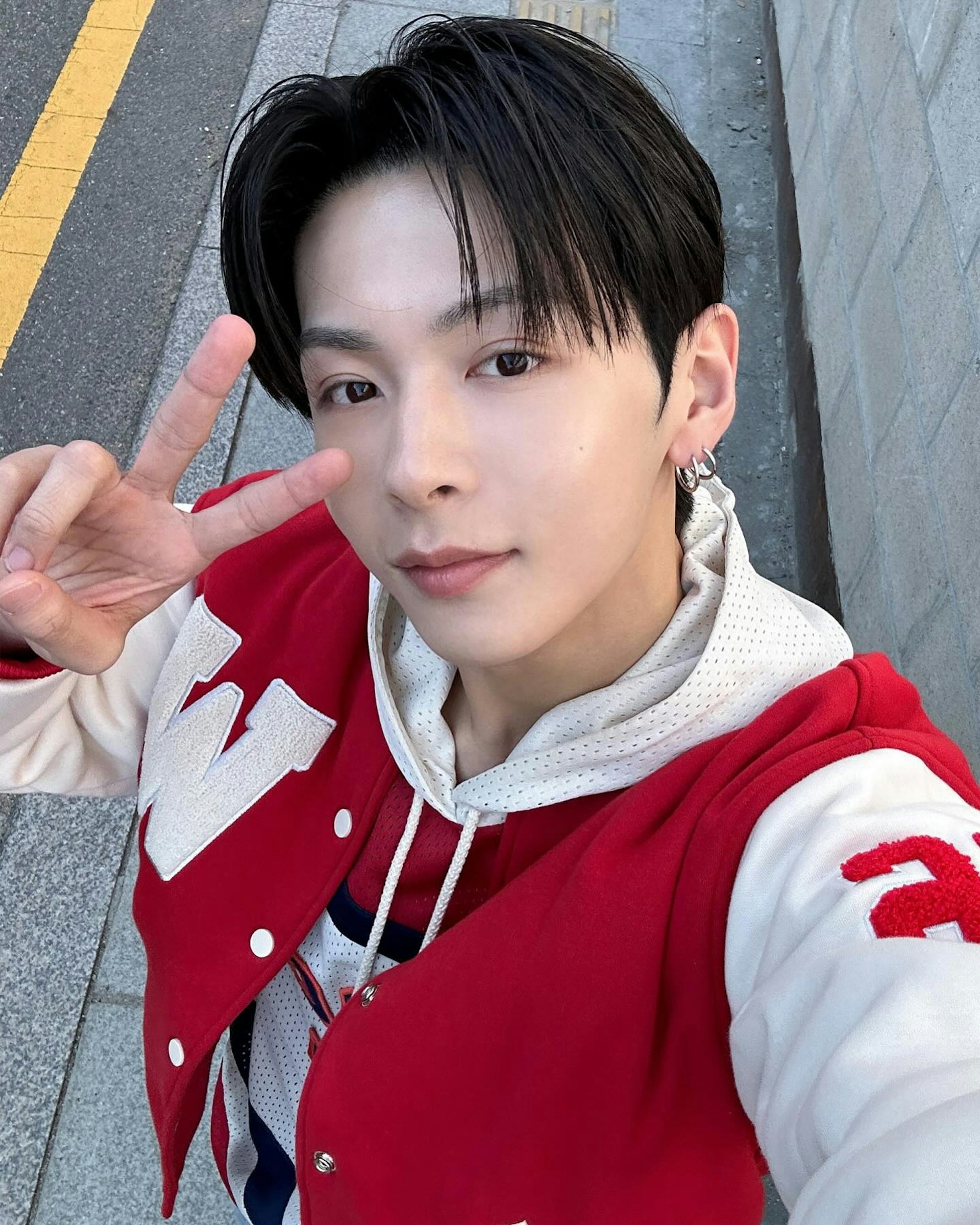 日本男團aoen的23歲成員琉楓Ruka(Instagram@aoen.official)