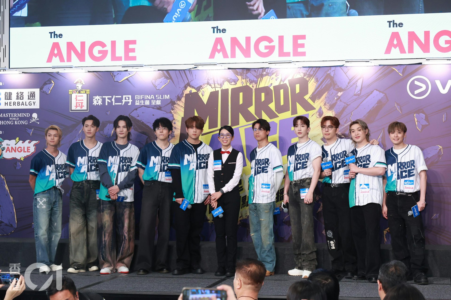 吴安仪合作MIRROR团综揭秘:力挺邱士缙避谈肌肉,坦言即将步入婚姻殿堂 吴安仪合作MIRROR团综揭秘:力挺邱士缙避谈肌肉,坦言即将步入婚姻殿堂