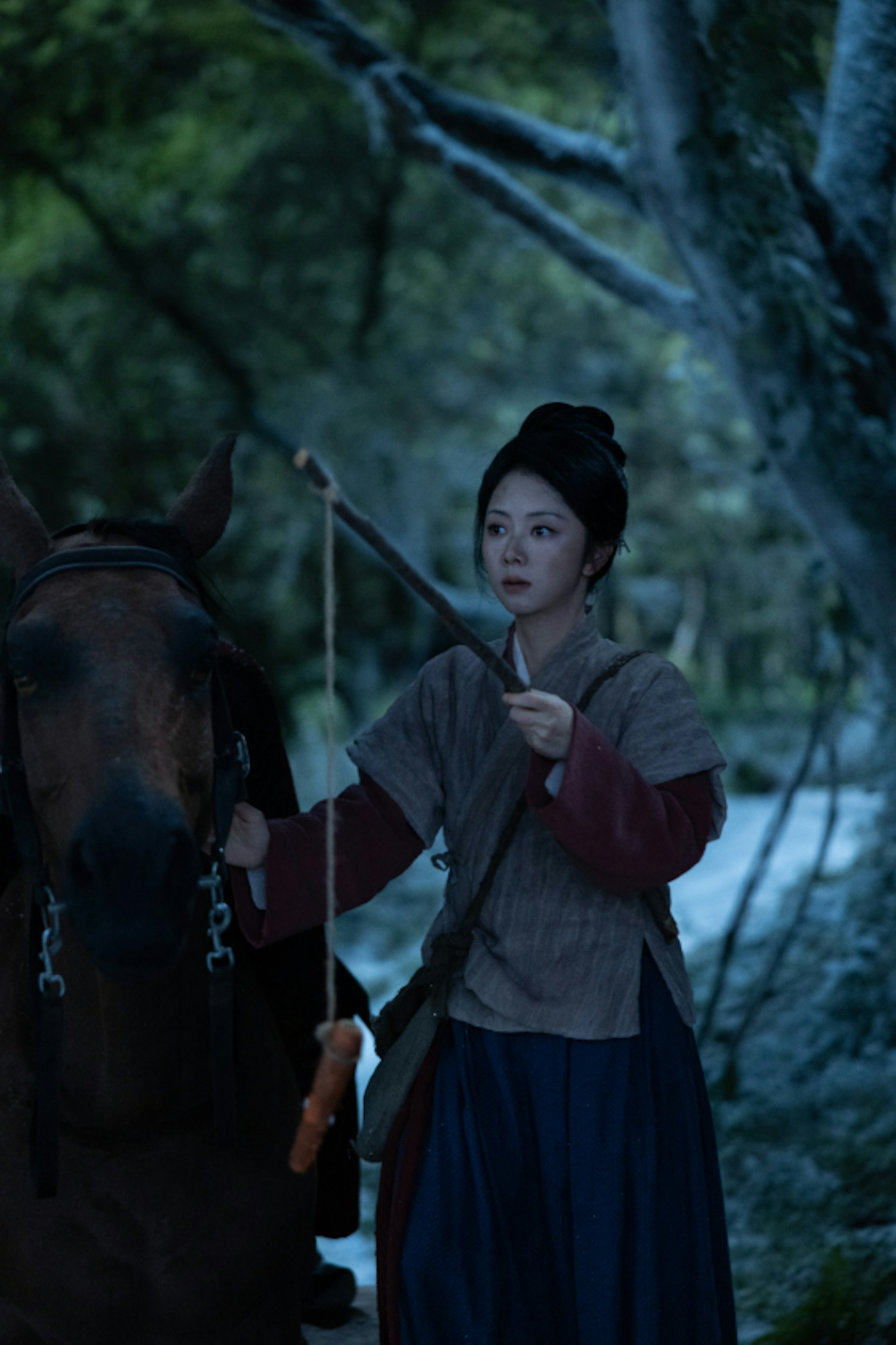 譚松韻飾演的許蘭香在產房歷經九死一生,拼盡全力終於順利誕下林家曾孫輩唯一的嫡長女「林章澂」(暱稱「澂姐兒」)。(微博@電視劇蘭香如故)