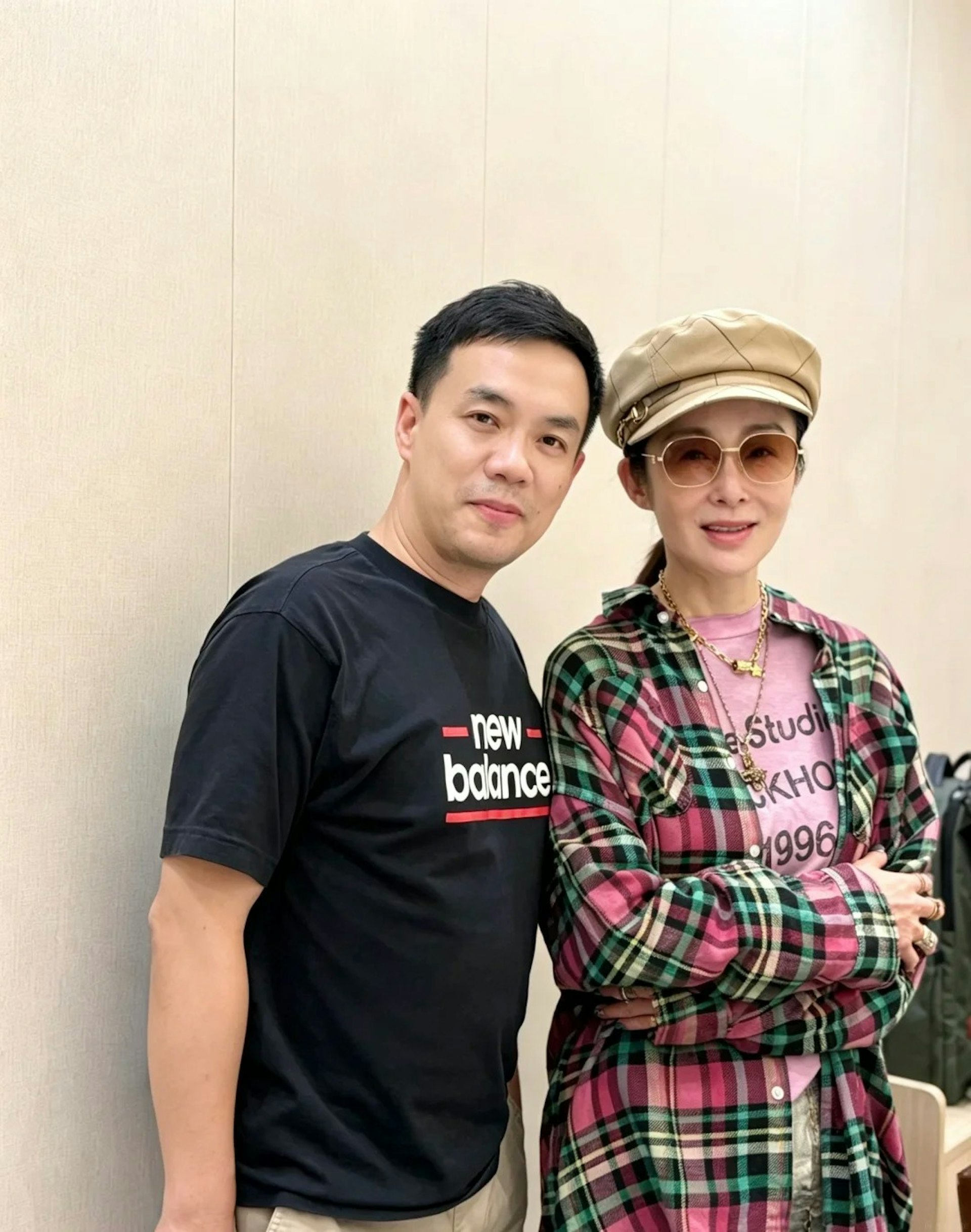 有網民在北京偶遇張敏,從合照可見女神美貌依舊難掩明星氣質。(小紅書)