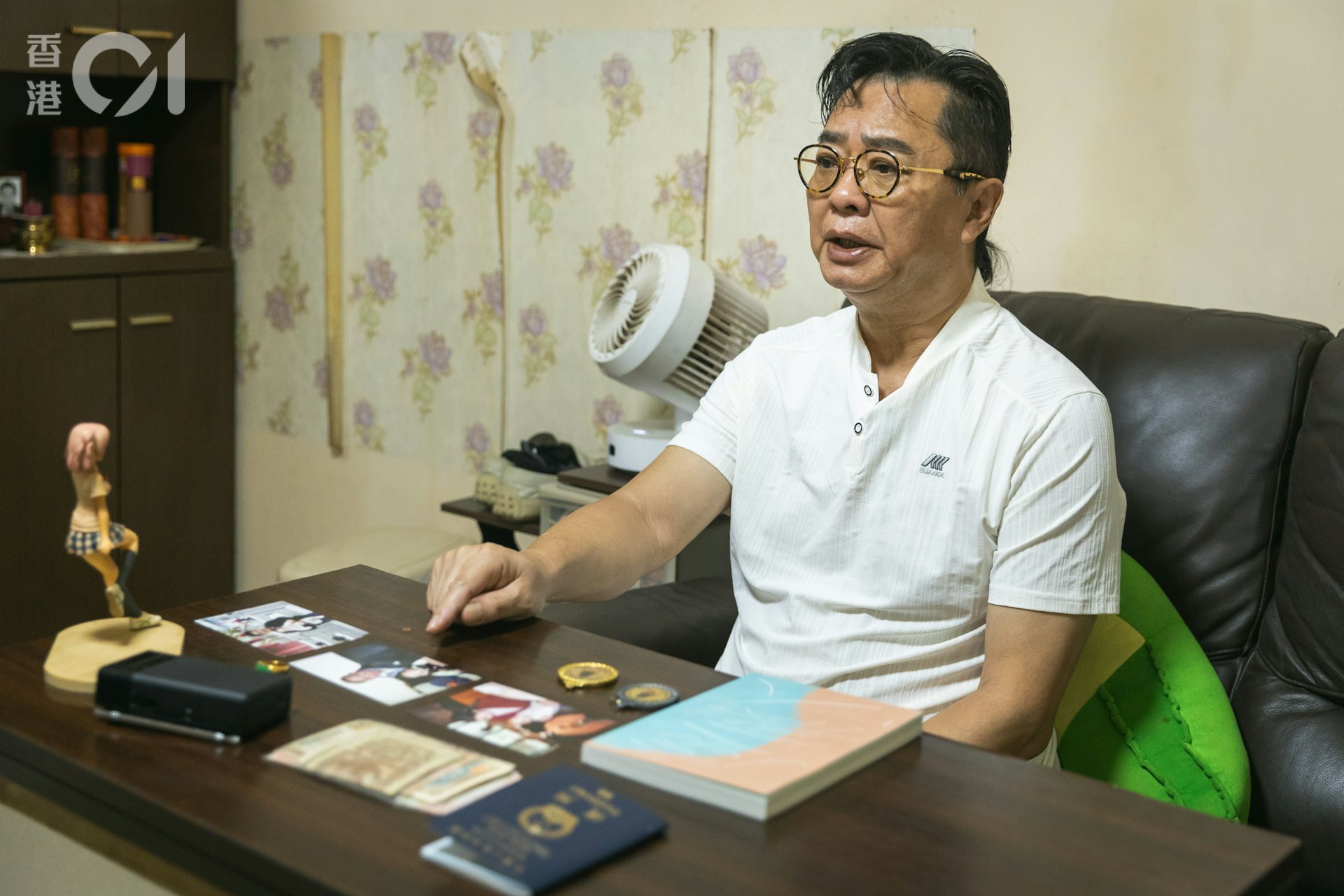 黃強認為人生要順其自然,向前看。