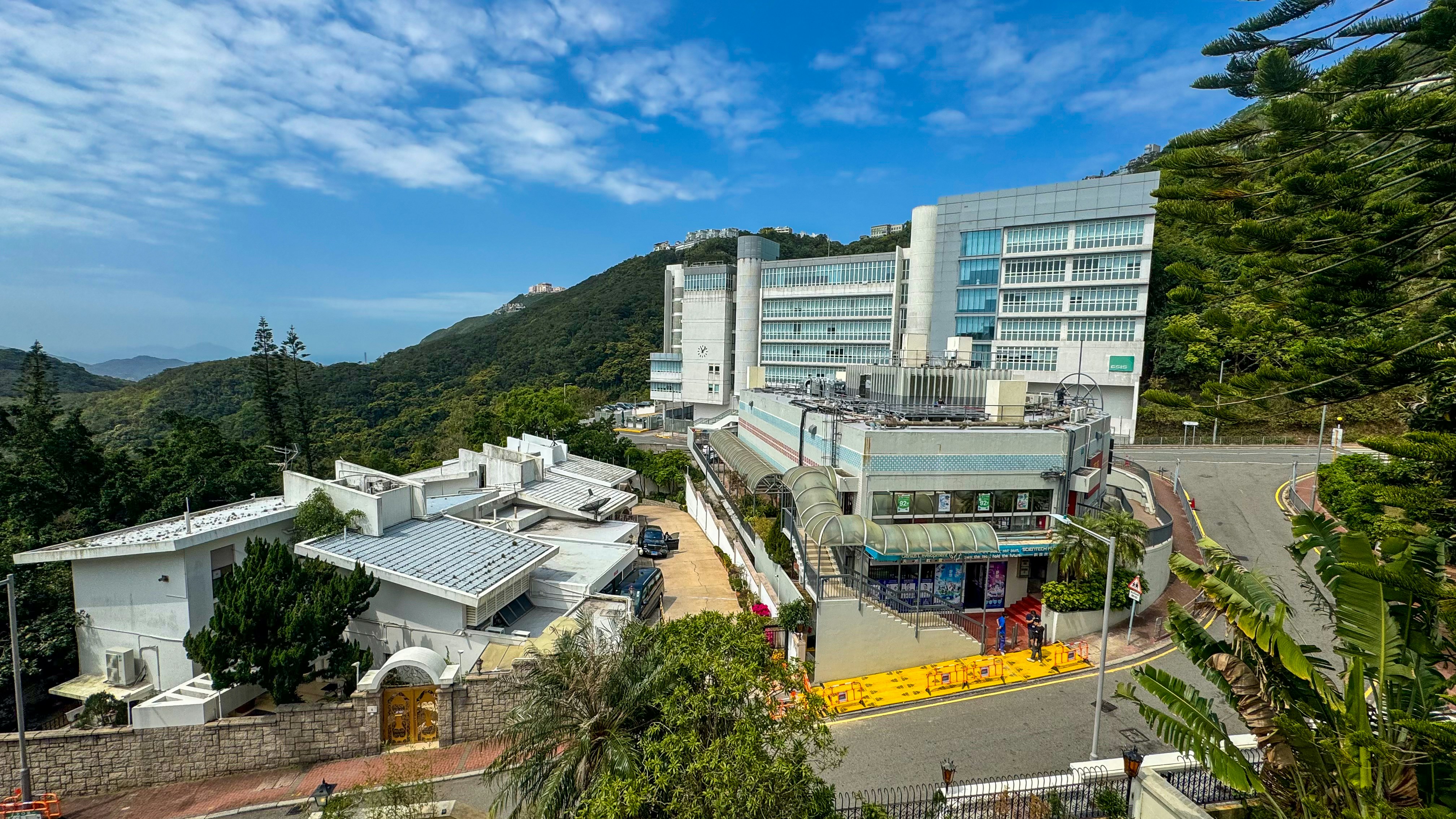 牛奶公司山顶侨福道商场首次招标:50年长情收租,近9千呎物业 牛奶公司山顶侨福道商场首次招标:50年长情收租,近9千呎物业