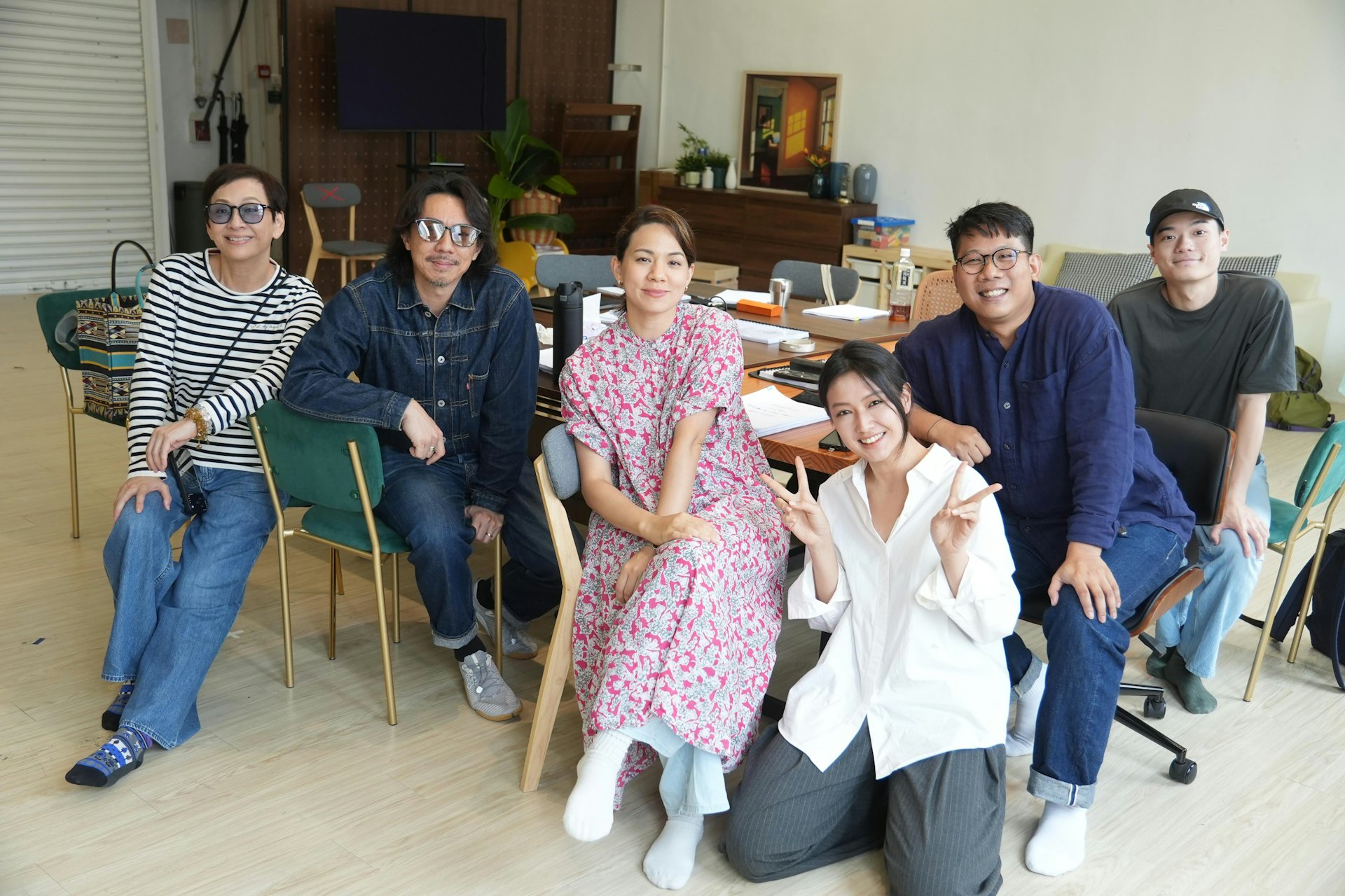 张继聪韦罗莎读新剧泣不成声 丧子之痛靠看太阳吃甜品抽离 张继聪韦罗莎读新剧泣不成声 丧子之痛靠看太阳吃甜品抽离