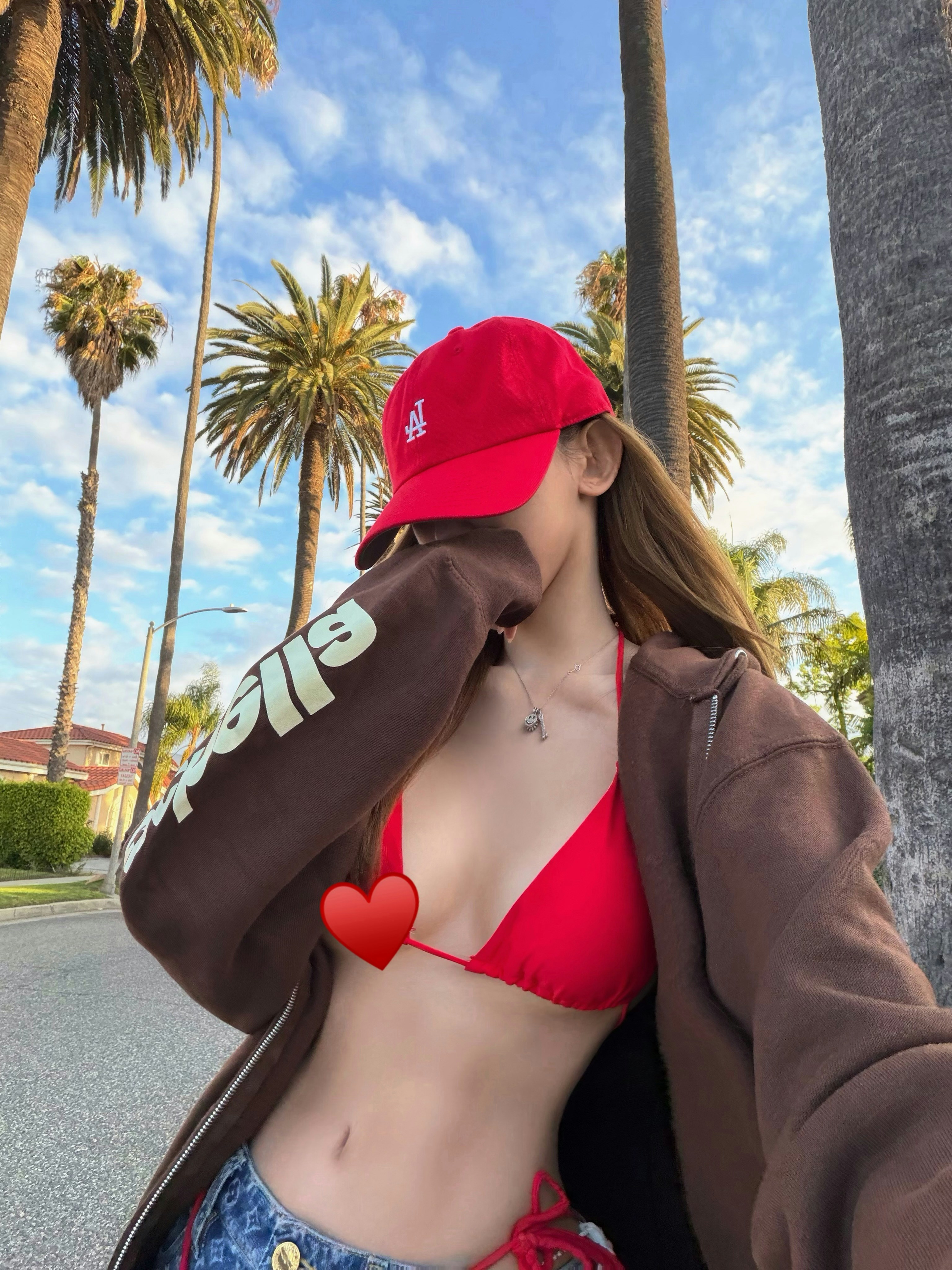 火辣身材。(ig@cbbheree)