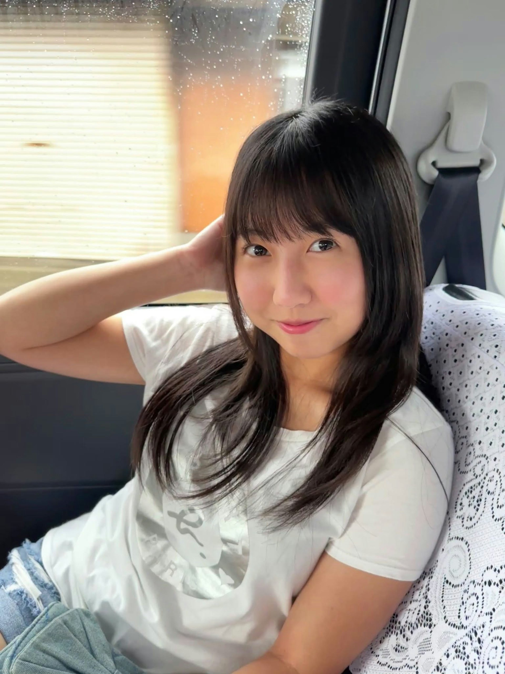 楊鎧凝轉眼間已由稚氣的小童星蛻變為18歲的美少女。(FB@Celine 楊鎧凝)