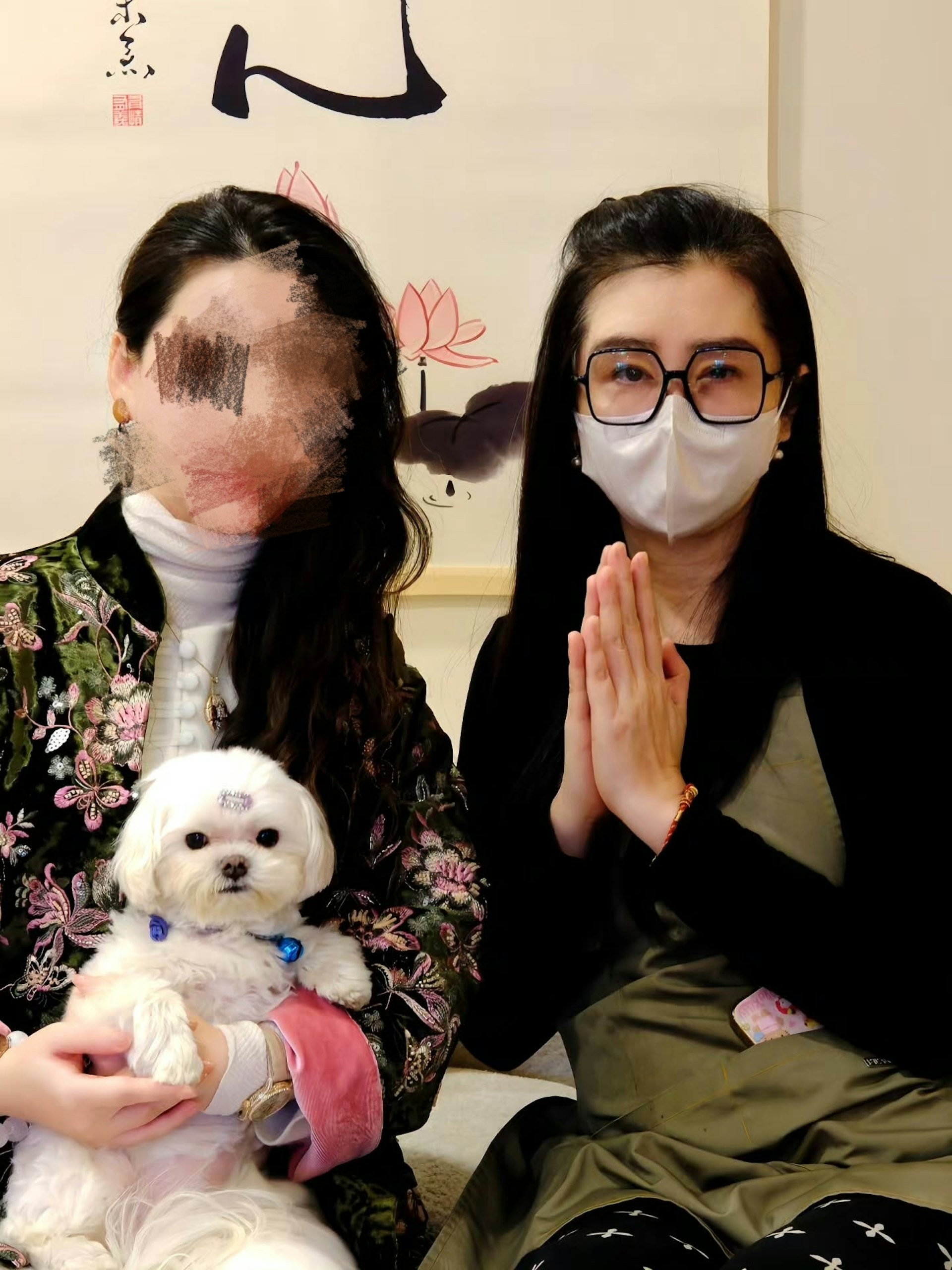 有不少影迷慕名光顧王祖賢的艾灸館。
