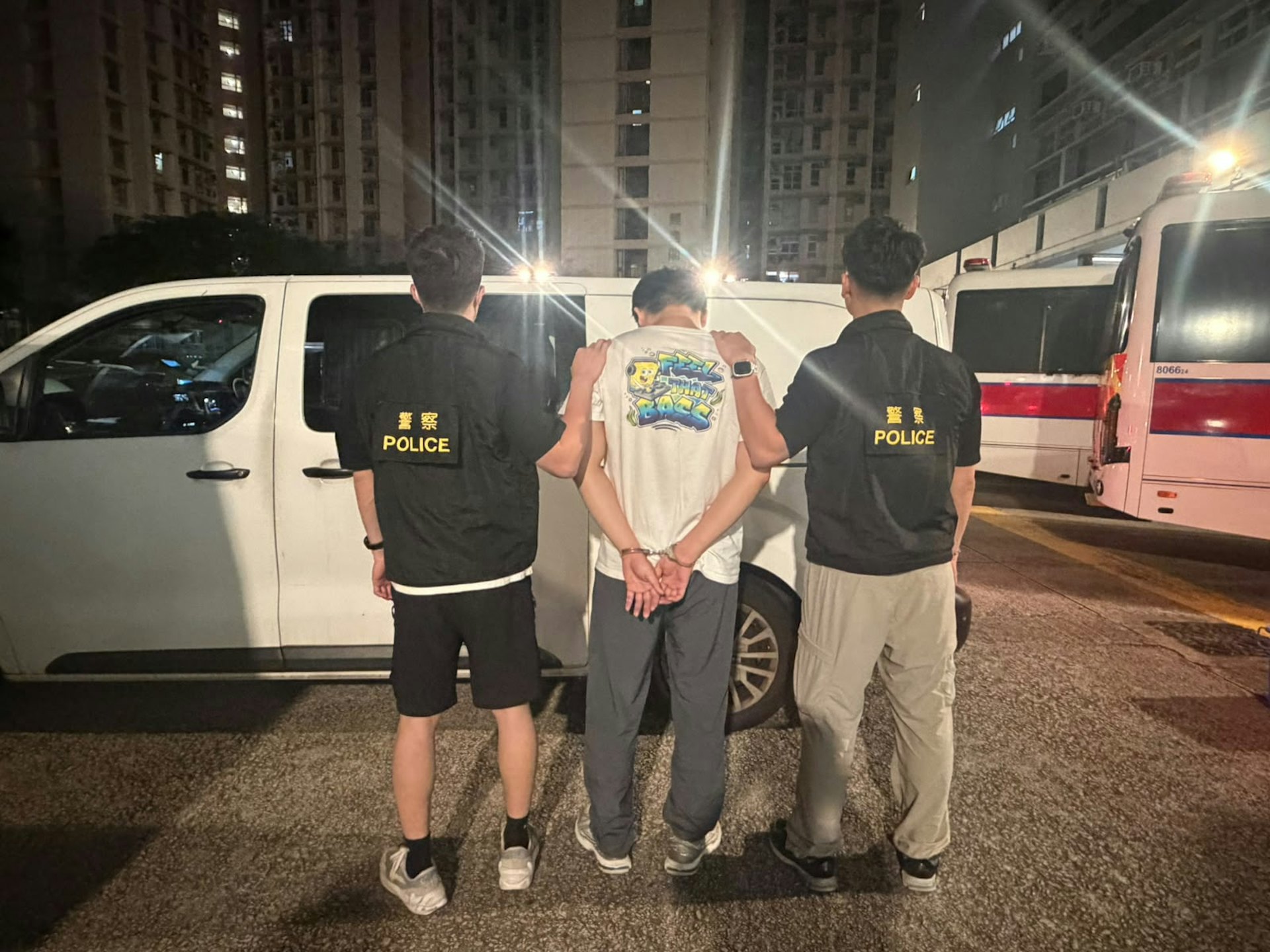 觀塘偉業街貨倉藏毒案:警方搜出660萬K仔拘一男 觀塘偉業街貨倉藏毒案:警方搜出660萬K仔拘一男