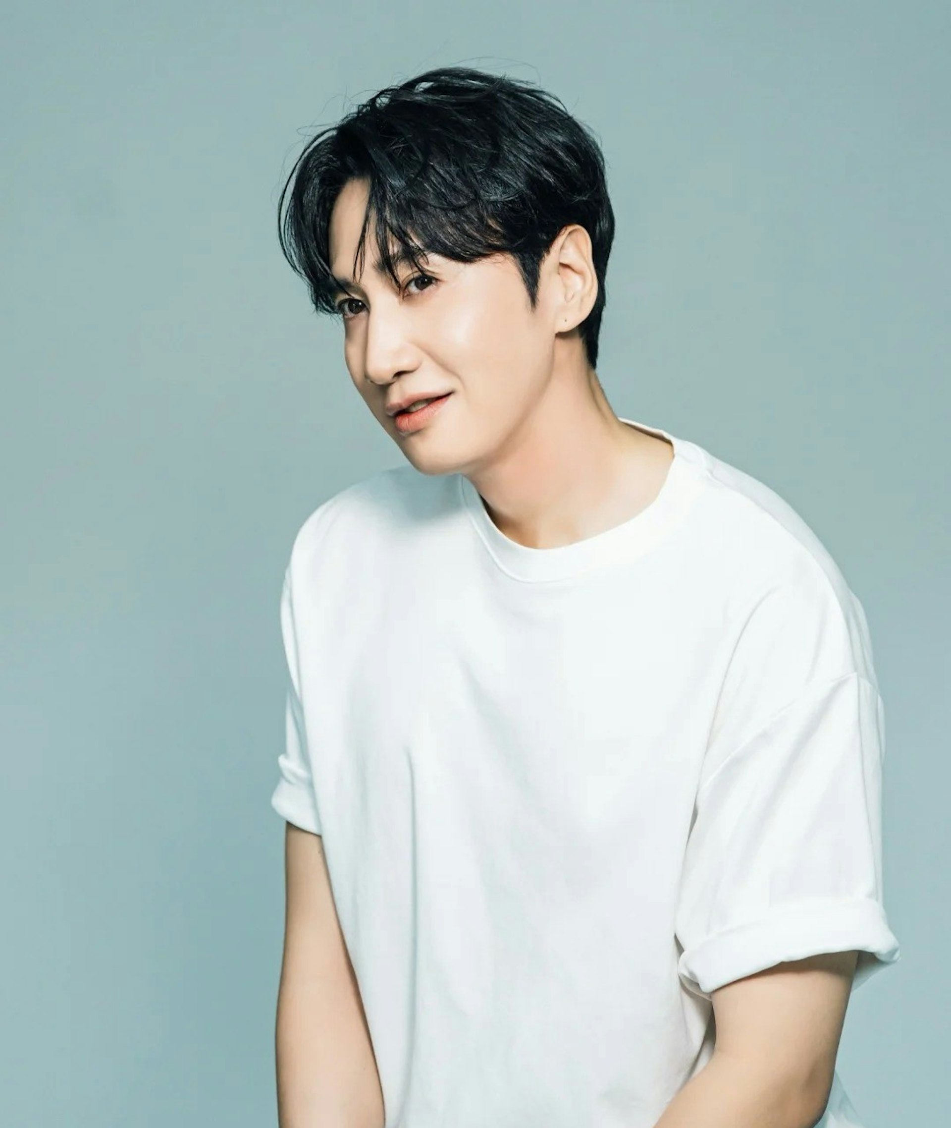 韓國知名藝人李光洙於10月1日正式開通付費粉絲互動平台Dear U bubble(下稱Bubble)。