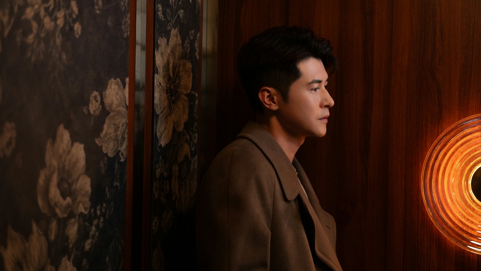 陈家乐新作《我们都是无名氏》发布,亲笔填词致敬昔日战友 陈家乐新作《我们都是无名氏》发布,亲笔填词致敬昔日战友