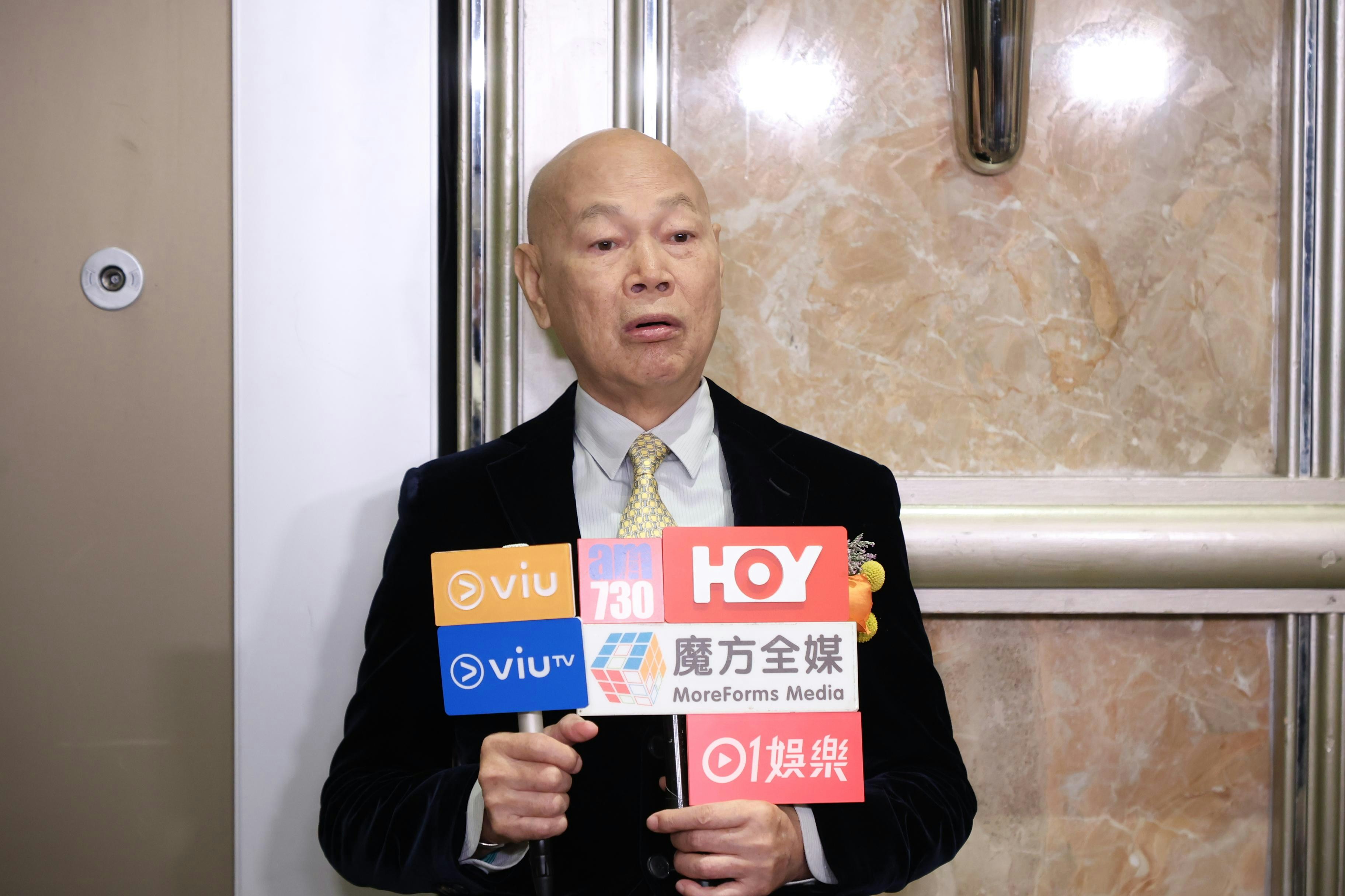家英哥表示很多廣告找他代言。