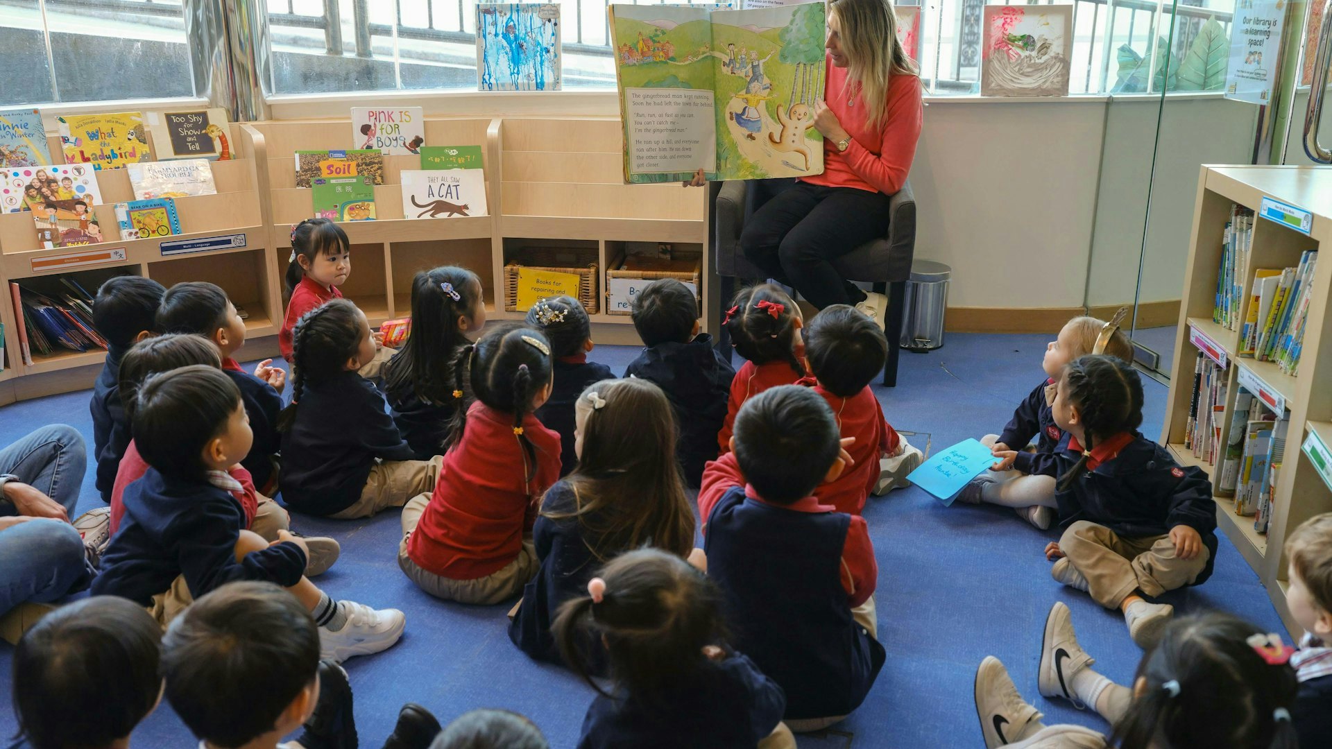 教育局已完成審批696所參加「幼稚園教育計劃」的幼稚園學費申請。