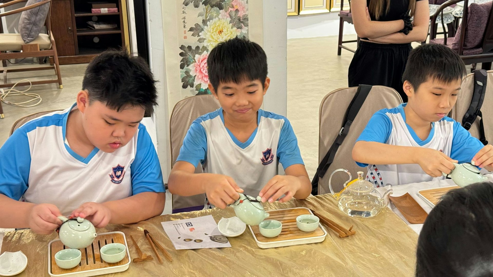 除深入茶倉導賞外,活動更特別融入注重動手操作與感官敏銳度的「點茶」及「品茶」工作坊。