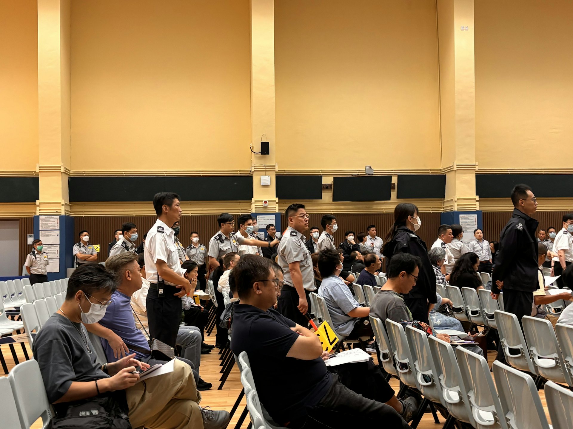 2027維多利亞公園農曆年宵市場的400個攤位,10月7日起一連3日分批在荔枝角政府合署公開競投。