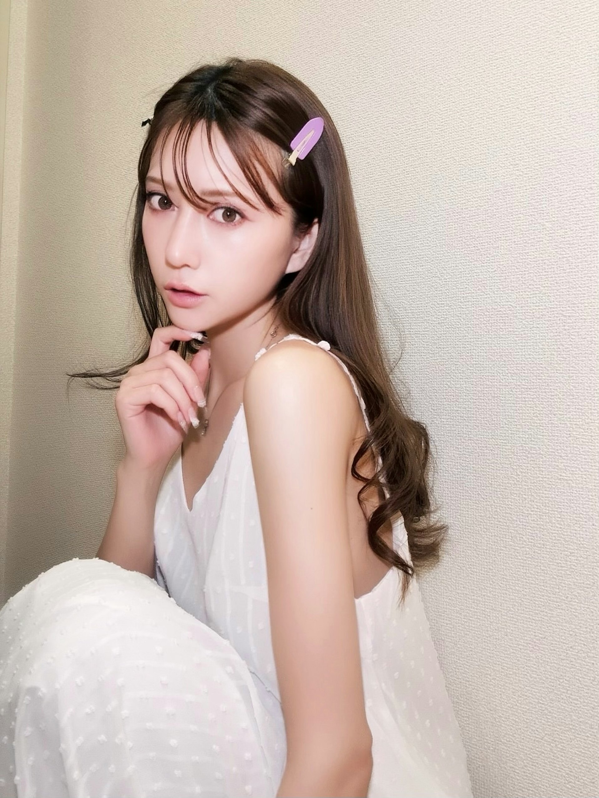 加賀美早紀驚爆因血液疾病復發需緊急入院,並宣布全面停工。(IG@kagami_saki)