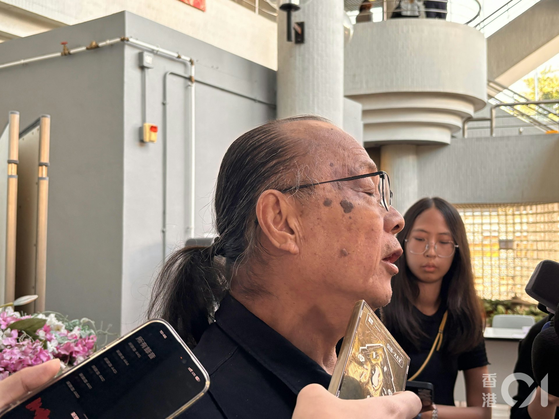 投得C檔的陳先生打算出售章魚小丸子、香腸等熱門年宵小食。