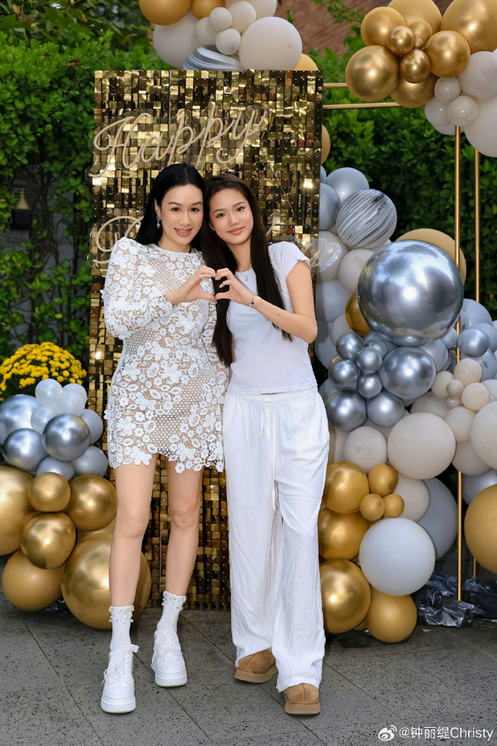 鍾麗緹次女Jaden闢「高考落榜」!坦承韌帶斷裂影響學業,主動選擇Gap Year 鍾麗緹次女Jaden闢「高考落榜」!坦承韌帶斷裂影響學業,主動選擇Gap Year