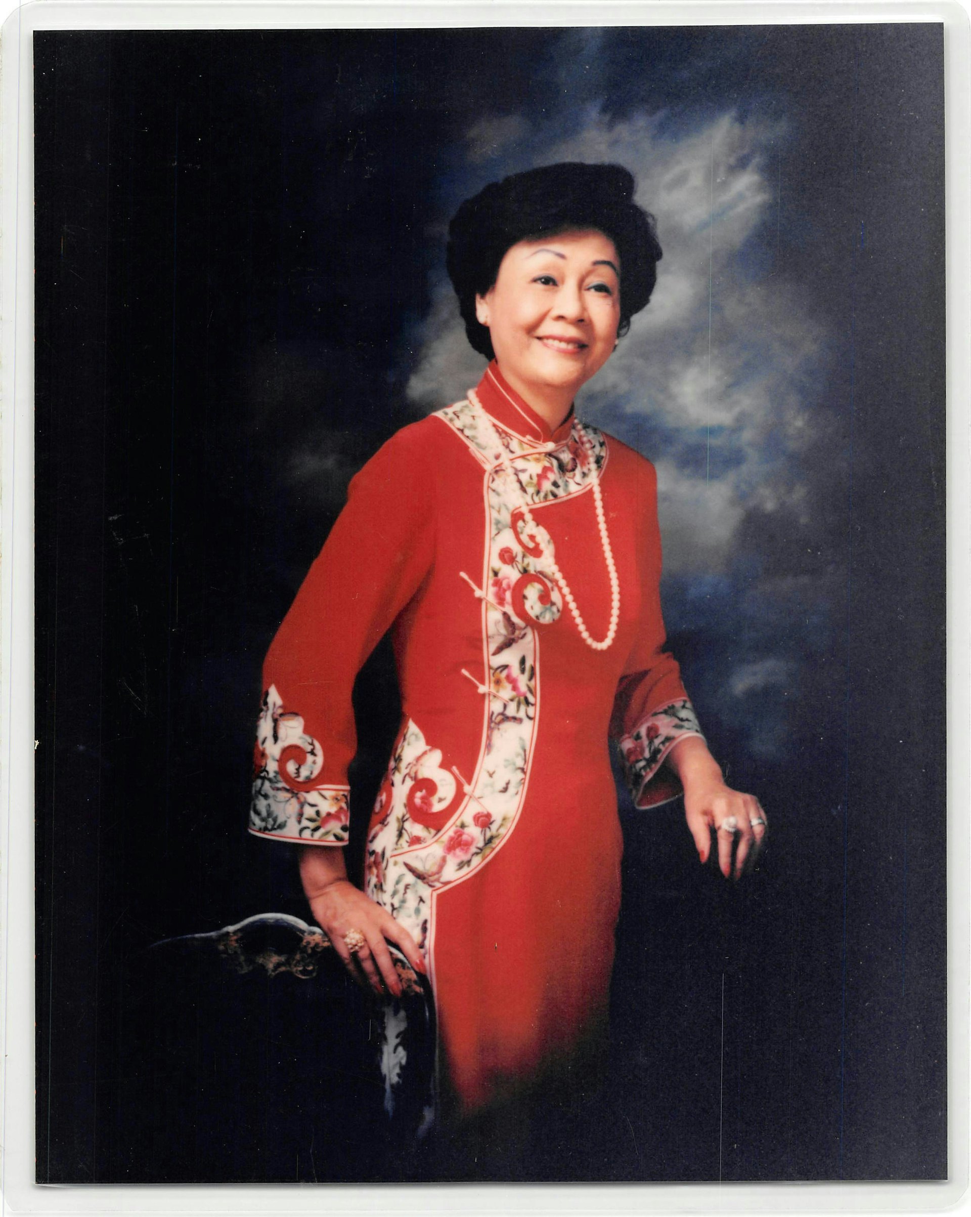 梁思浩很欣賞李曾超群,指70幾歲時全世界都以為她欠債4000多萬必然會申請破產,結果她卻沒有:「佢可以對住所有人講,所有我嘅債仔,唔使擔心,我用我餘生嘅力不停搵錢還返俾你,我唔會宣佈破產!做人要承擔,我輸咗,我認,佢後期喺內地煮飯,七年還返晒4000萬俾人!」