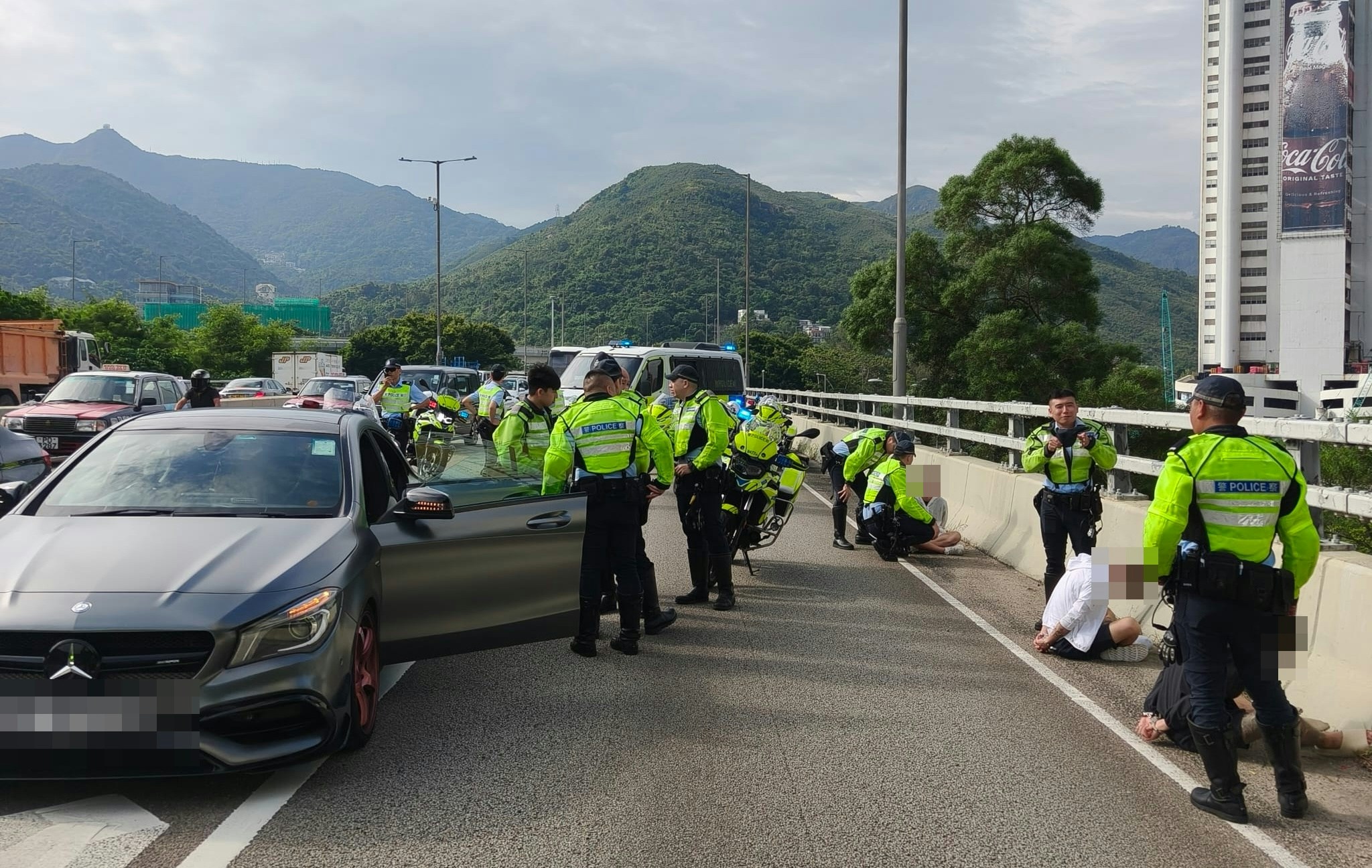 Mercedes flees Tsim Sha Tsui stop, driver arrested