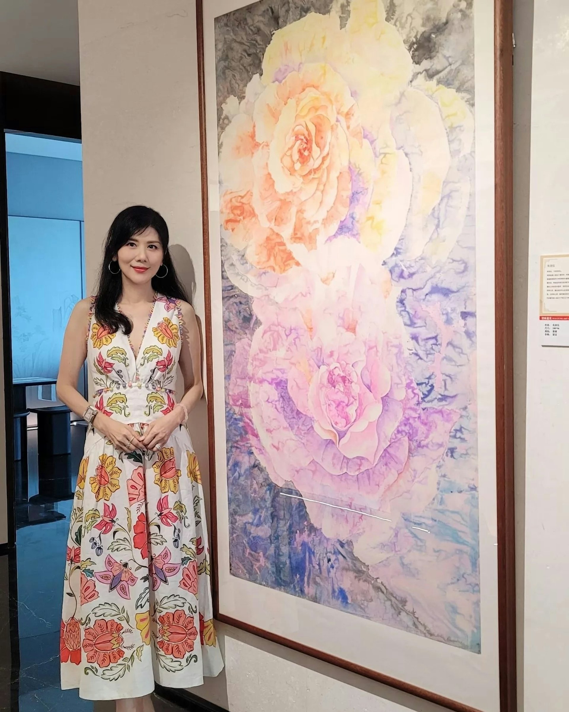開畫展。(IG@donnachu12)