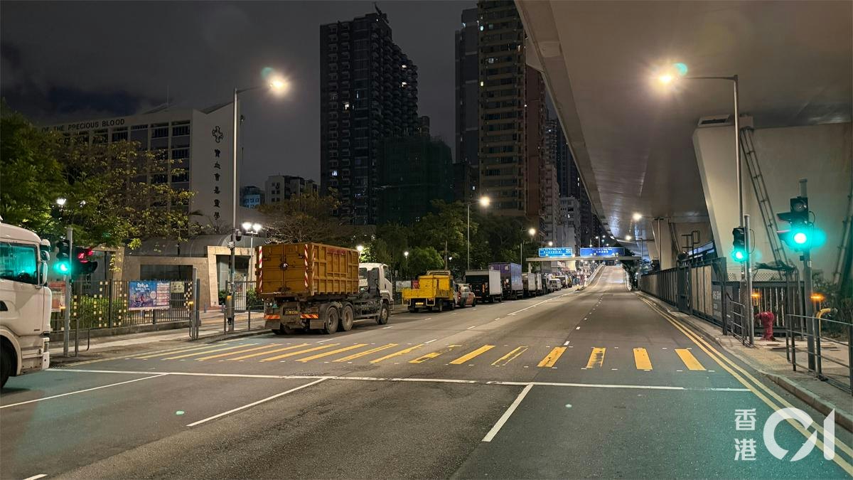 深水埗的士撞傷過路男 半昏迷送院搶救 司機涉危駕引致重傷被捕
