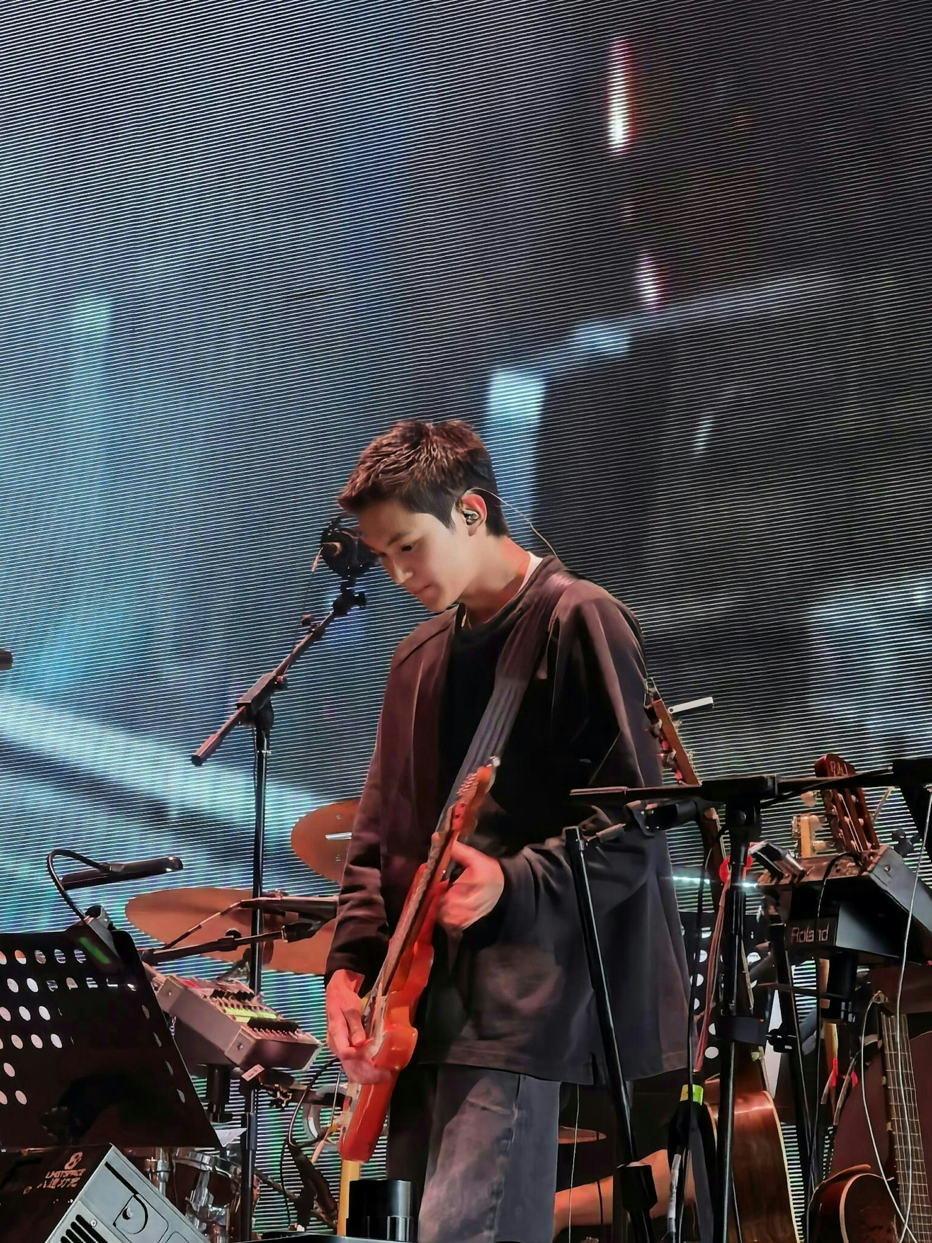 Chilam與靚靚的兒子魔童,近日在Chilam演唱會上夾Band。