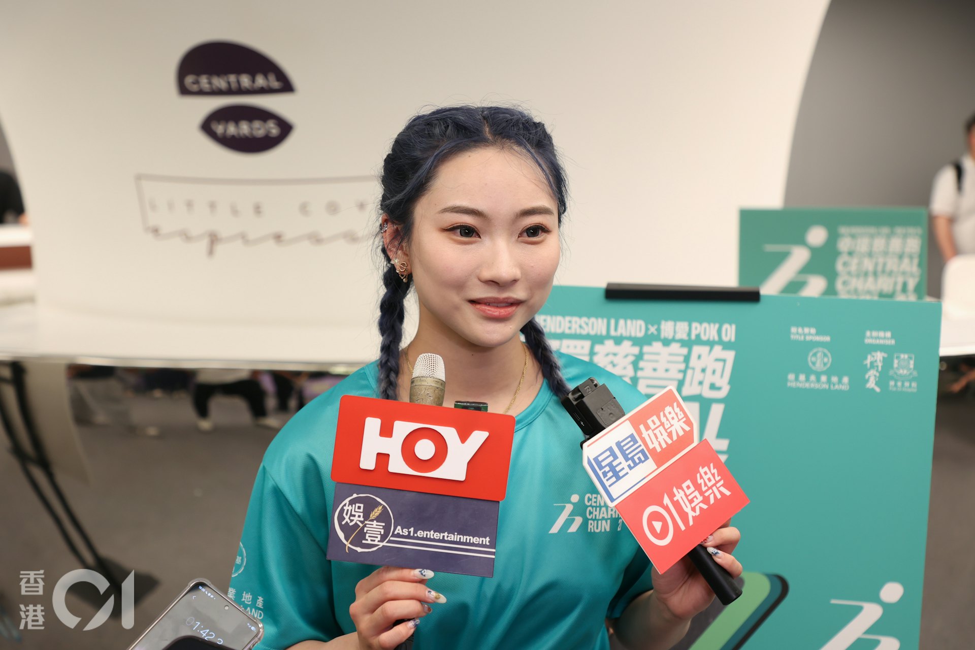 被問是否因為有EXO鼓勵要奪金,她說:「我覺得一定有幫助,可能我剪完IG啲片,得閒我就會拎出嚟睇,睇返我就會開心返,所以有一定幫助。」