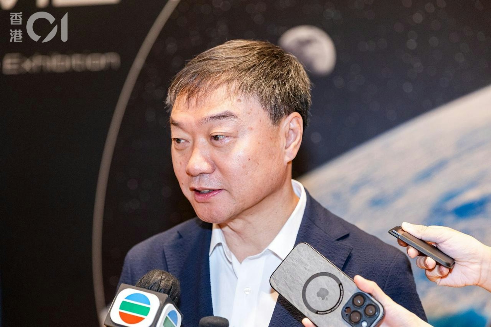 中國工程院院士赫曉東接受傳媒訪問。