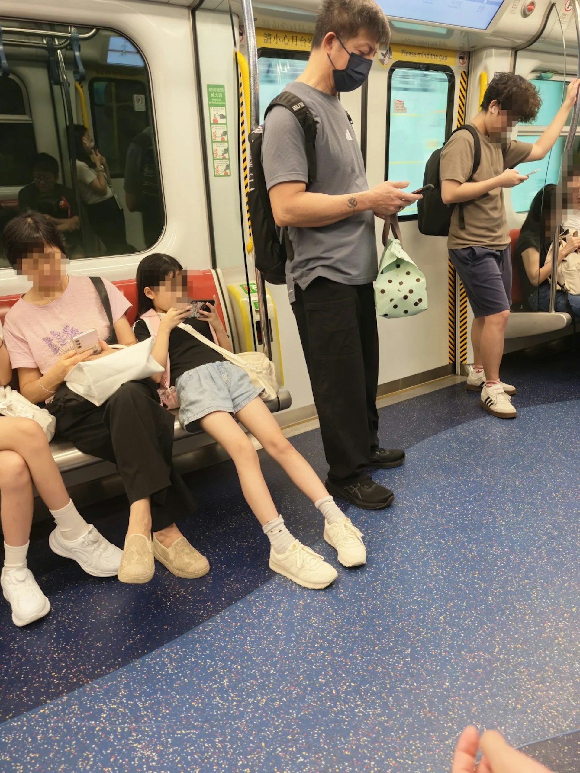 59歲鄭健樂破產後生活大公開:自備便當乘地鐵,嚴守債務規條顯勤儉本色 59歲鄭健樂破產後生活大公開:自備便當乘地鐵,嚴守債務規條顯勤儉本色