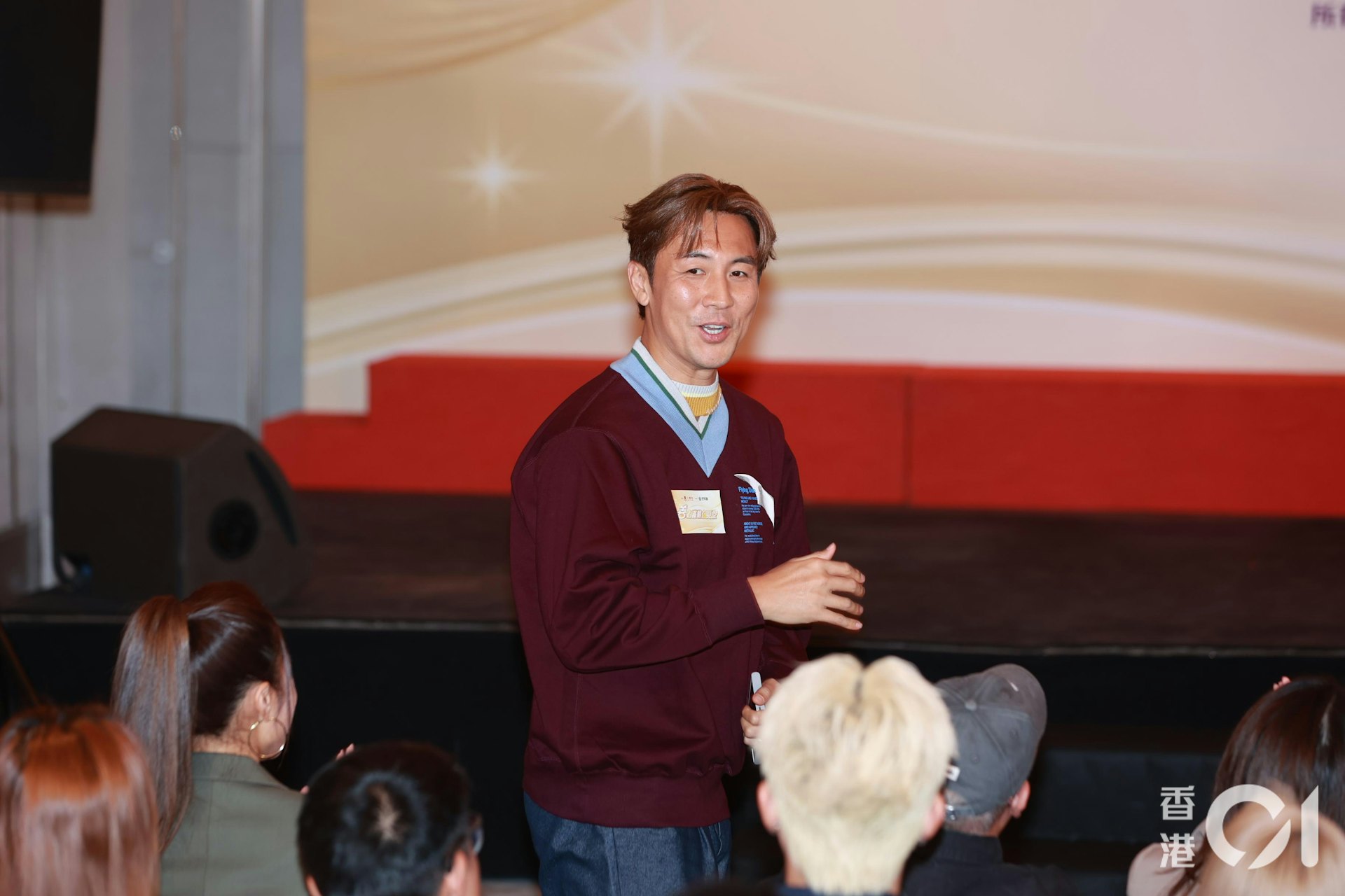 狄龍姜大衛破冰同框震撼網民,譚俊彥:隨住年紀大唔記得晒 狄龍姜大衛破冰同框震撼網民,譚俊彥:隨住年紀大唔記得晒