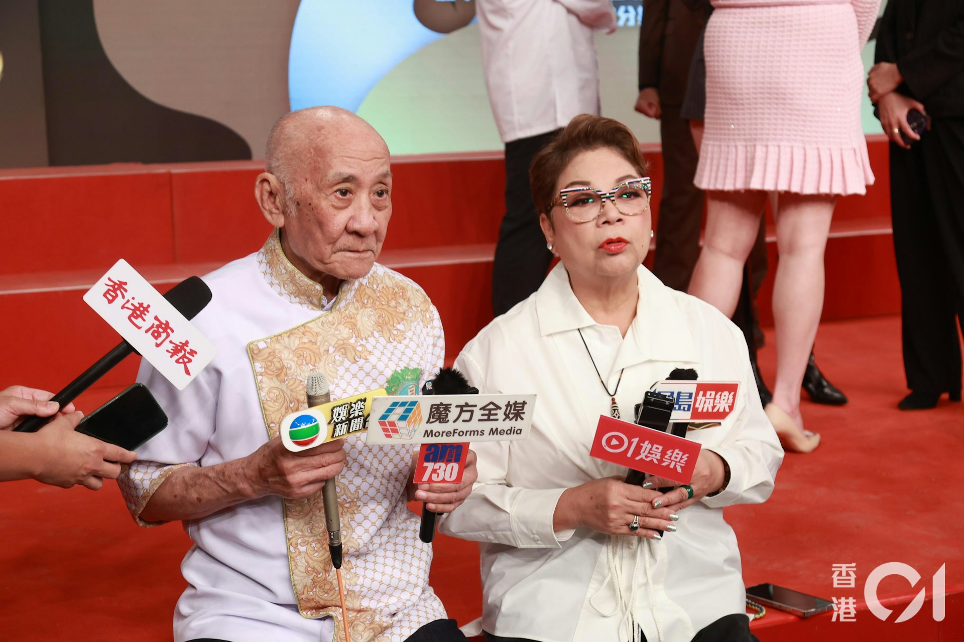 肥媽與鼎爺皆感嘆世道改變,借錢容易收錢難。