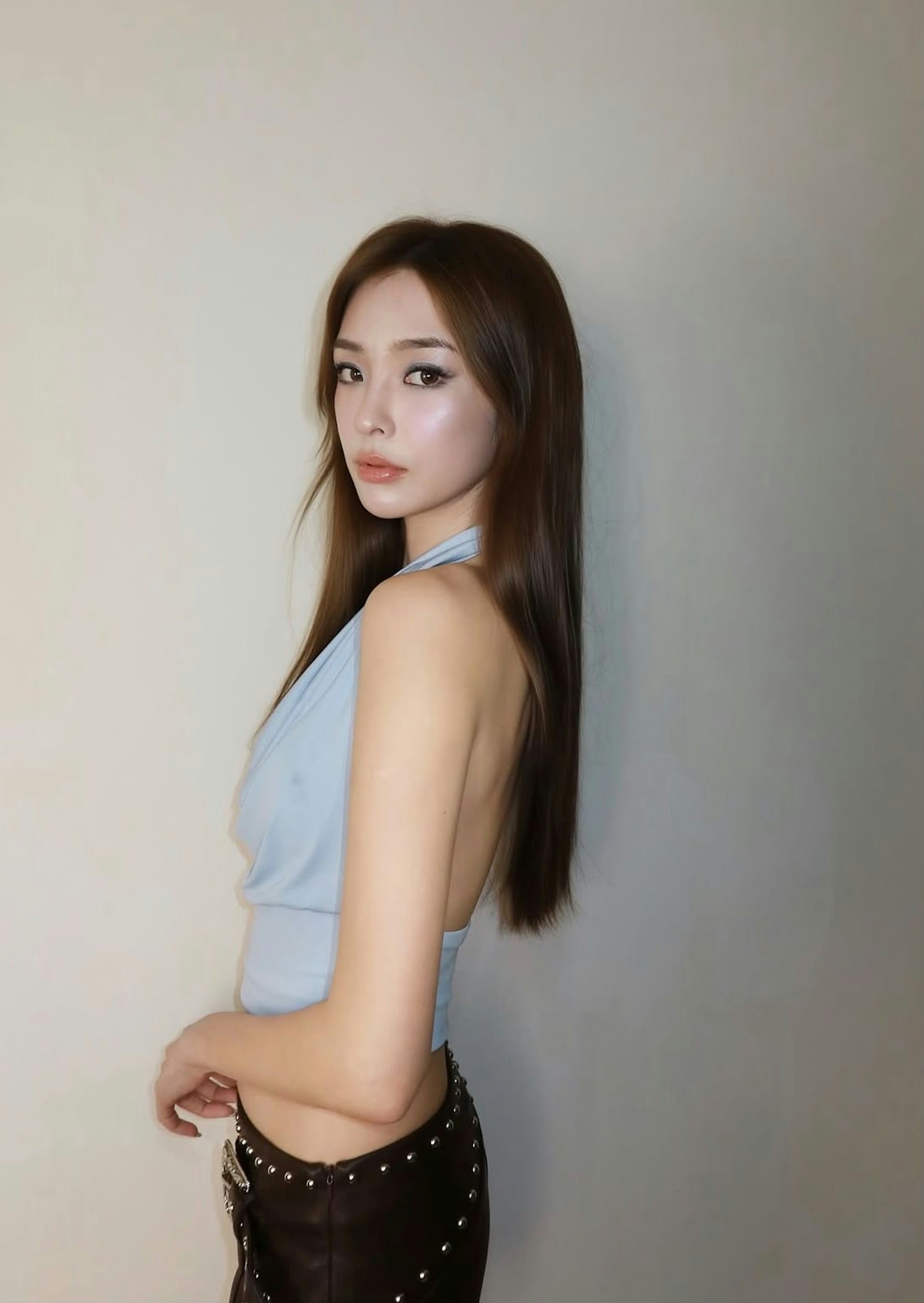 性感尤物。(IG:celina_harto)