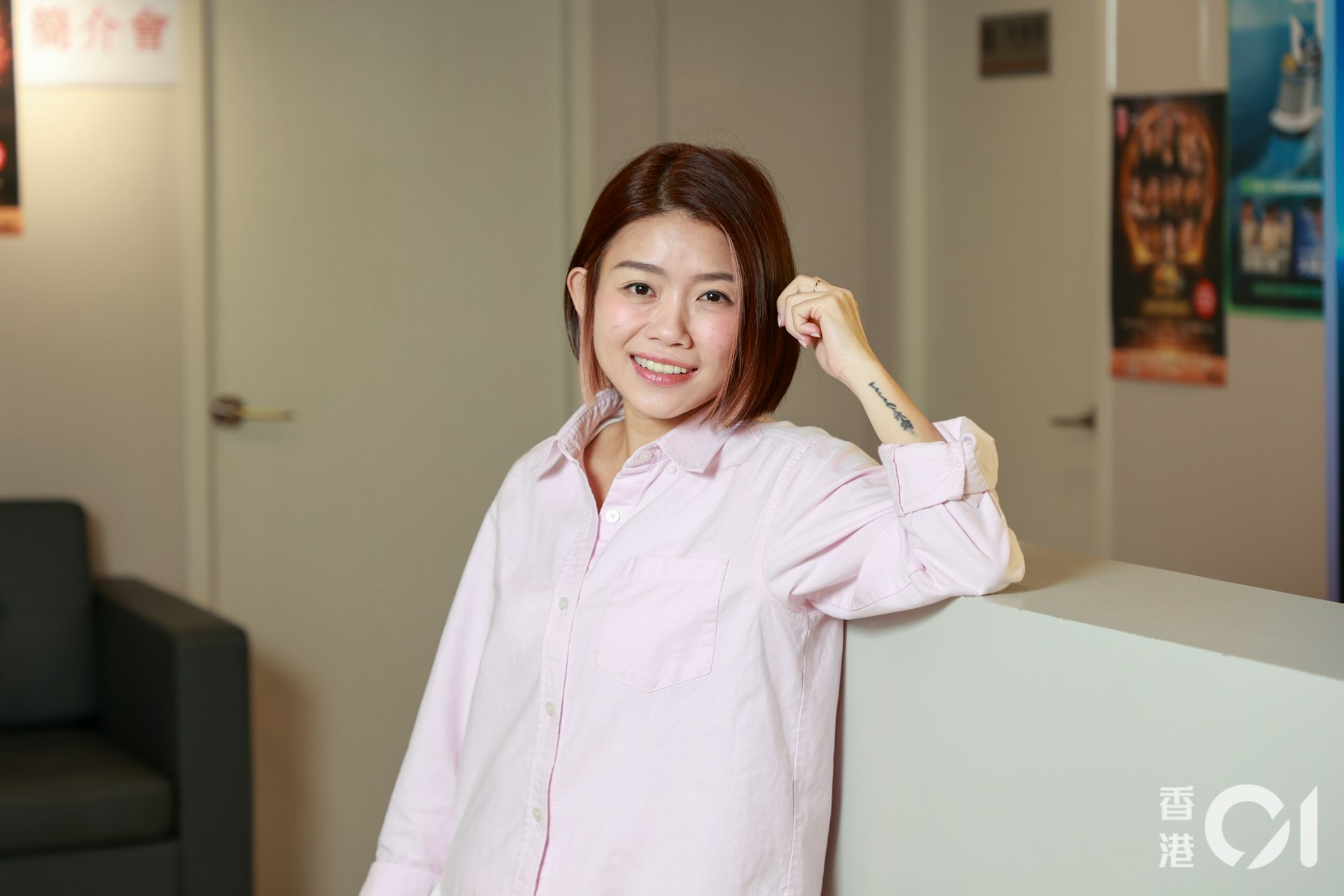 許雲妮則笑言自己在香港的商演仍在安排當中。